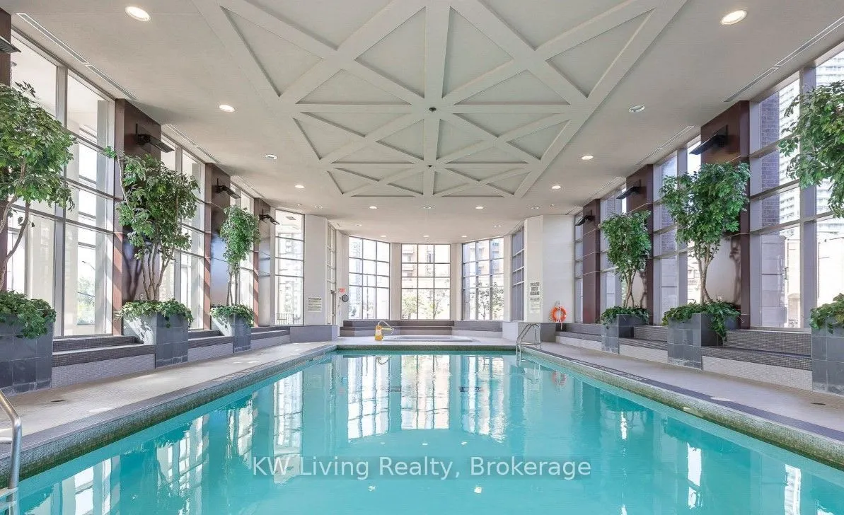 388 Prince of Wales Drive #1801