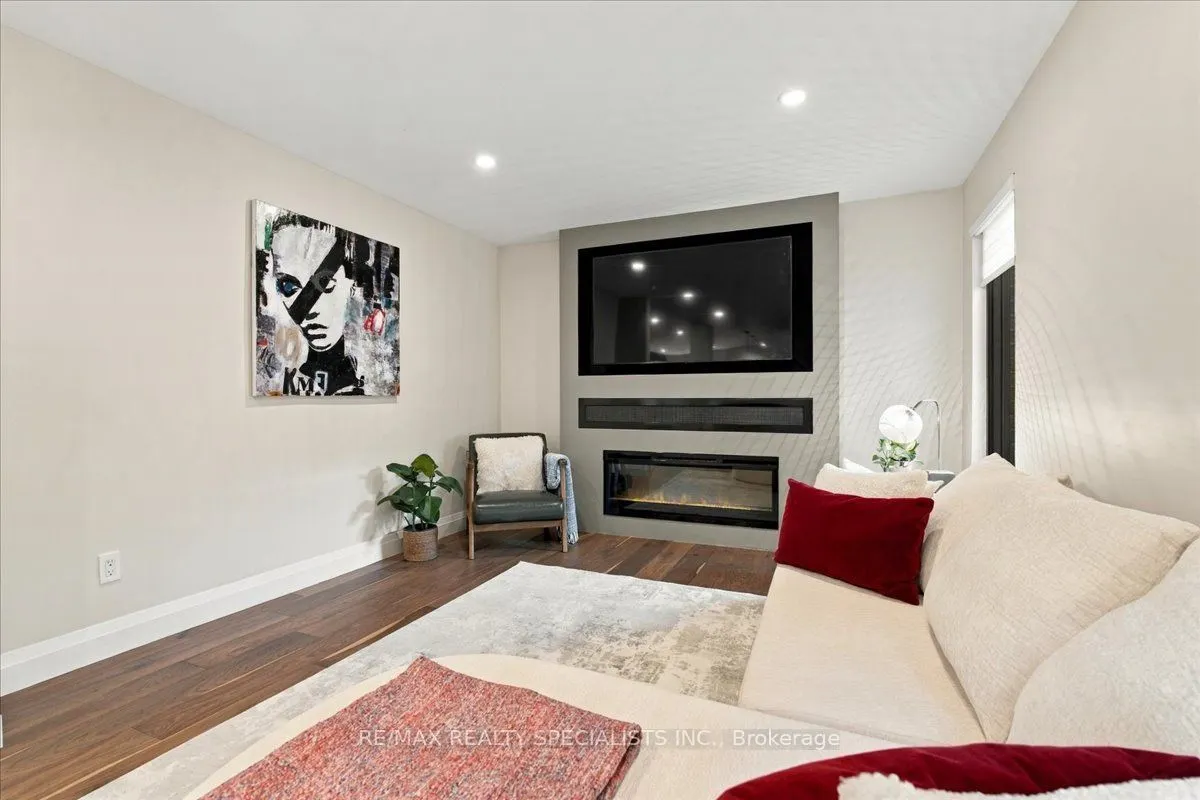 1131 Highgate Place