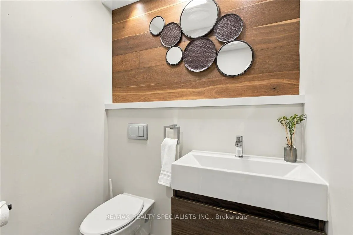 1131 Highgate Place