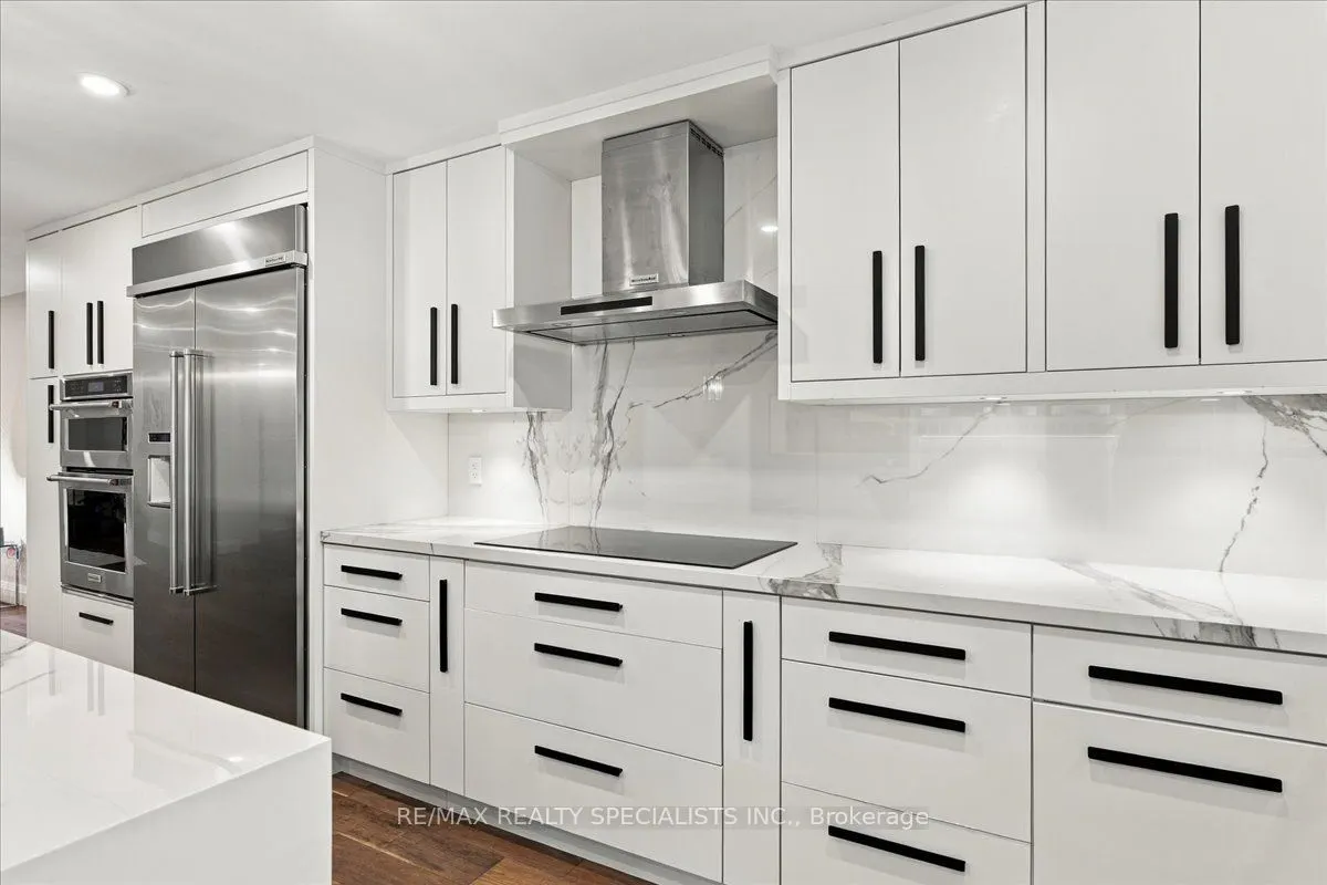 1131 Highgate Place