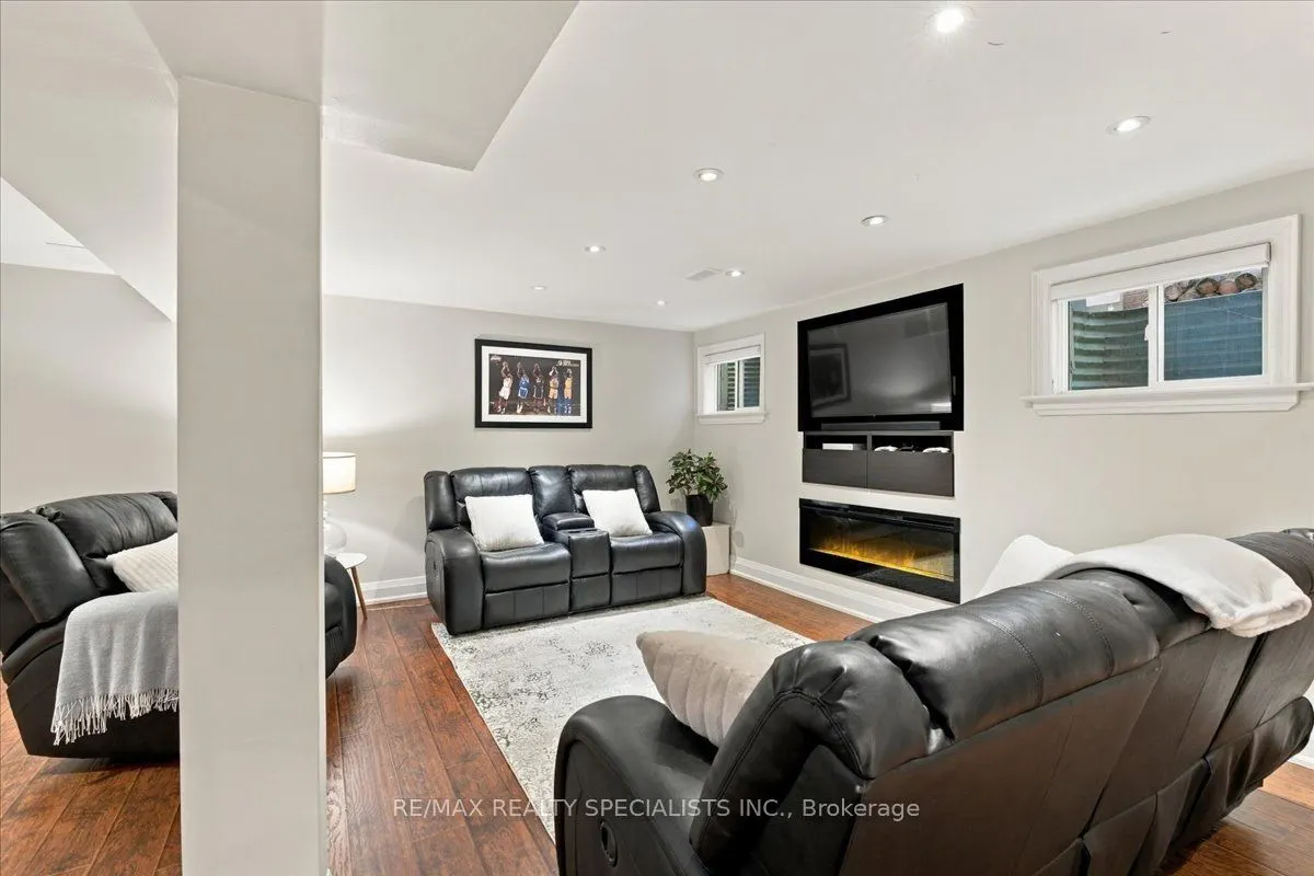 1131 Highgate Place