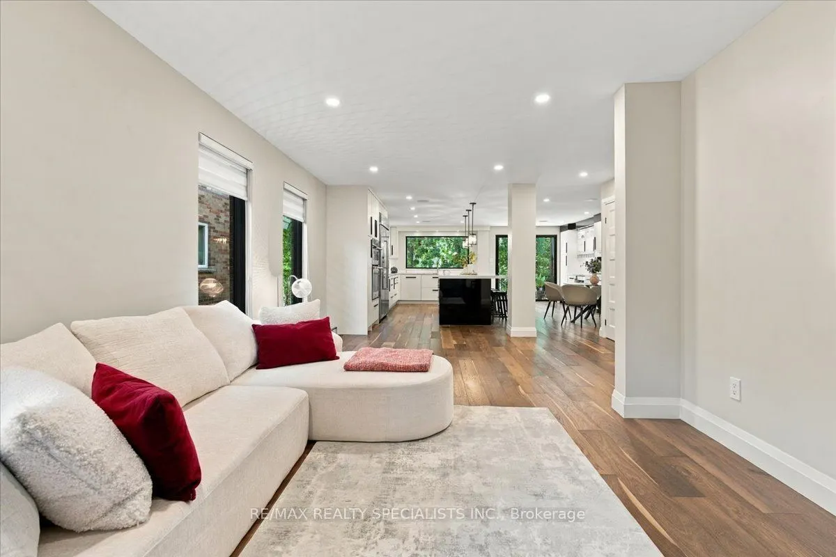 1131 Highgate Place
