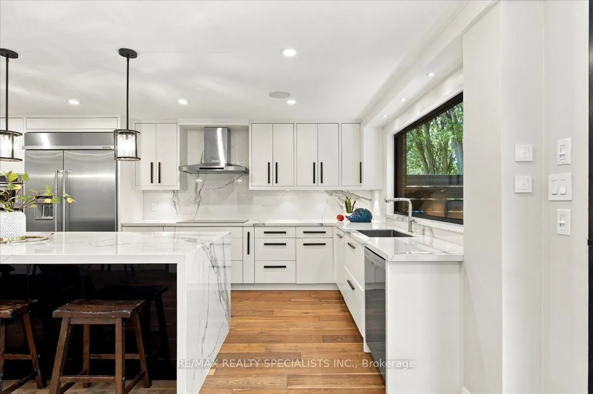 1131 Highgate Place