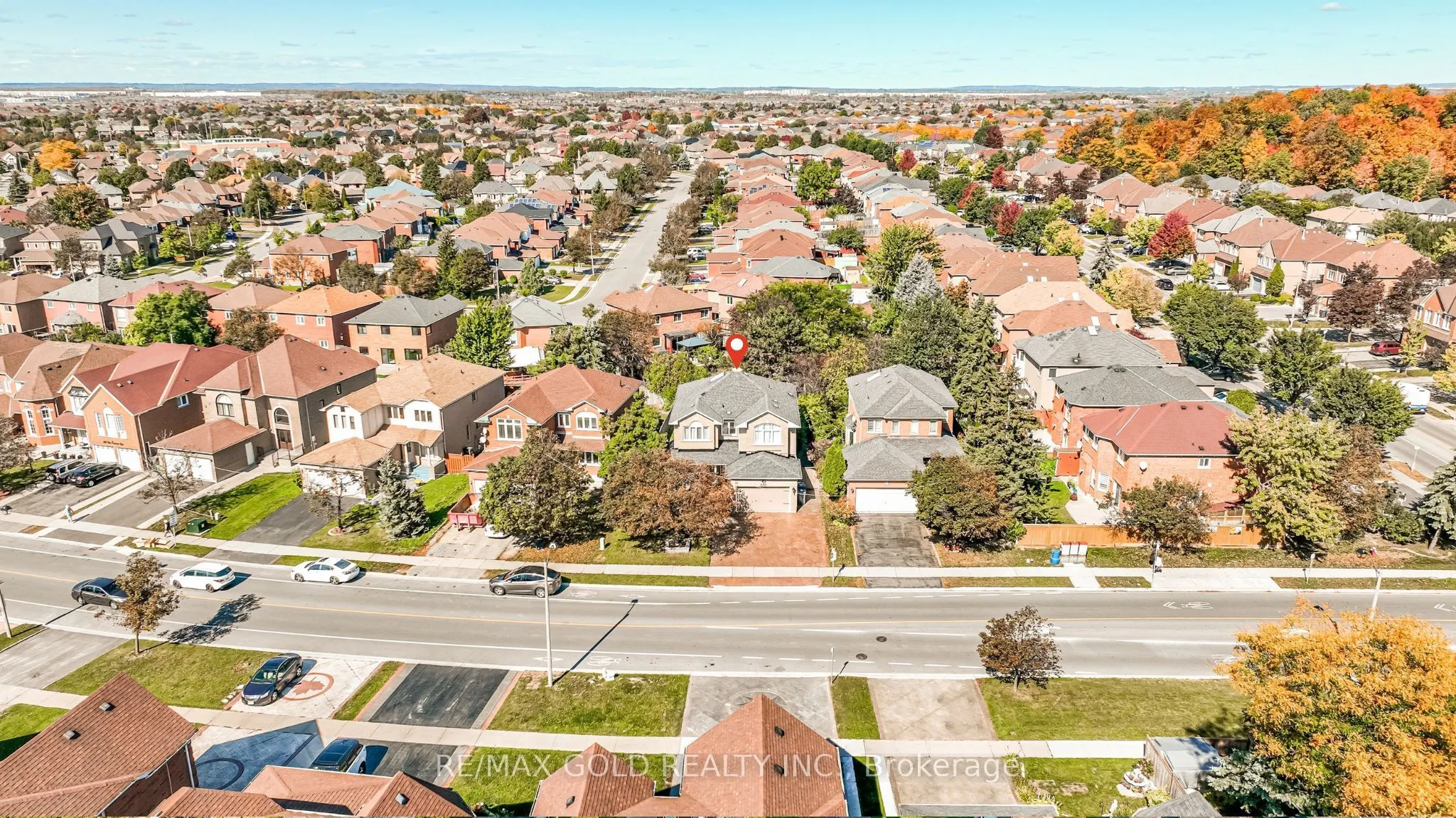 690 Peter Robertson Boulevard