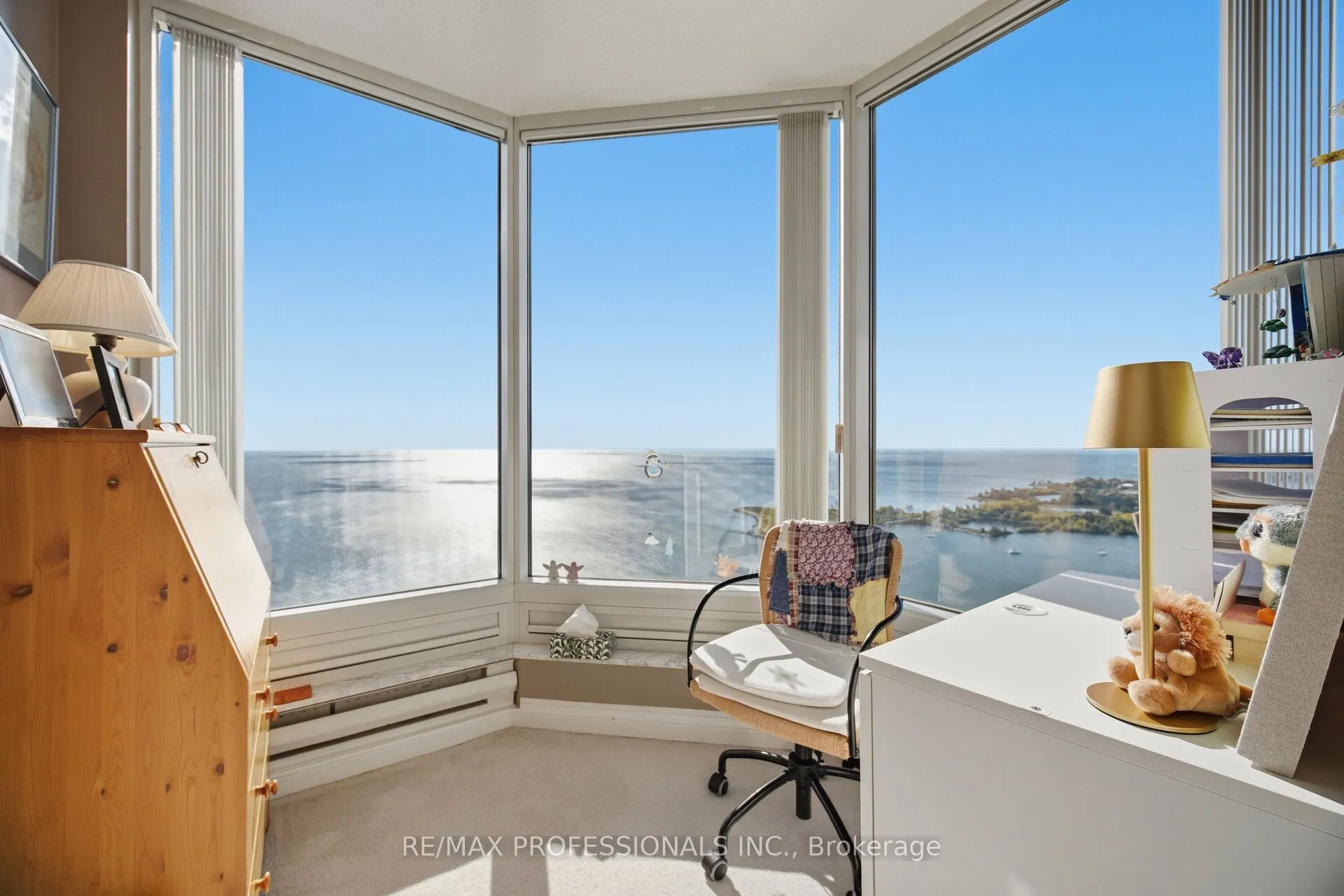 1 Palace Pier Court #4203