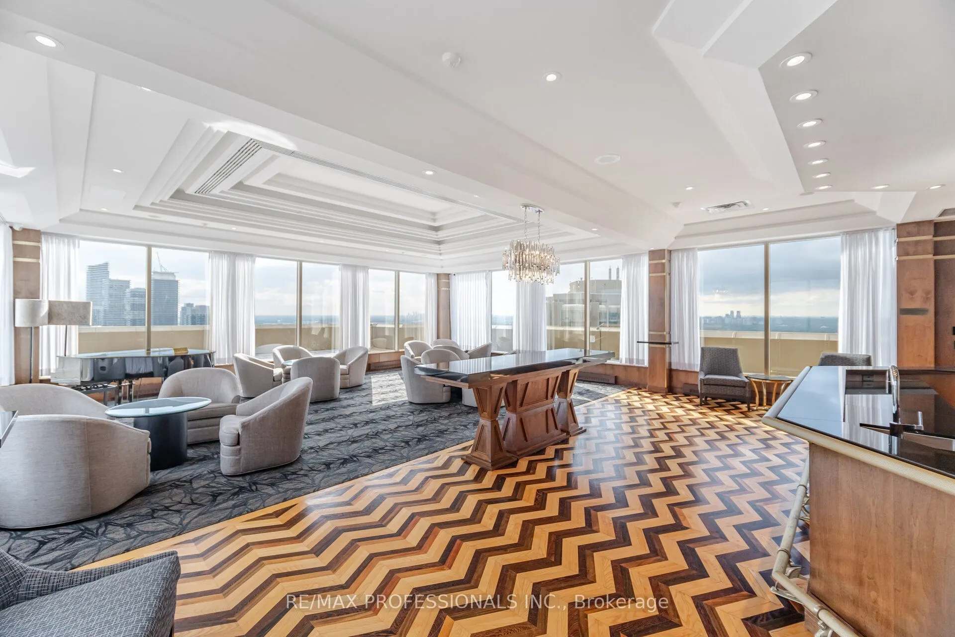 1 Palace Pier Court #4203