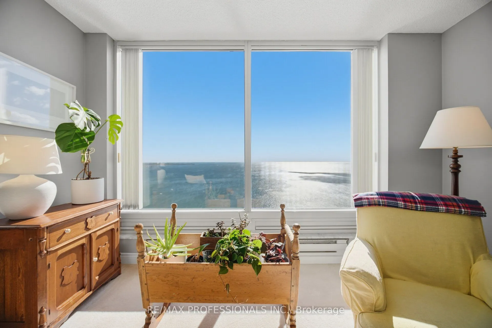 1 Palace Pier Court #4203