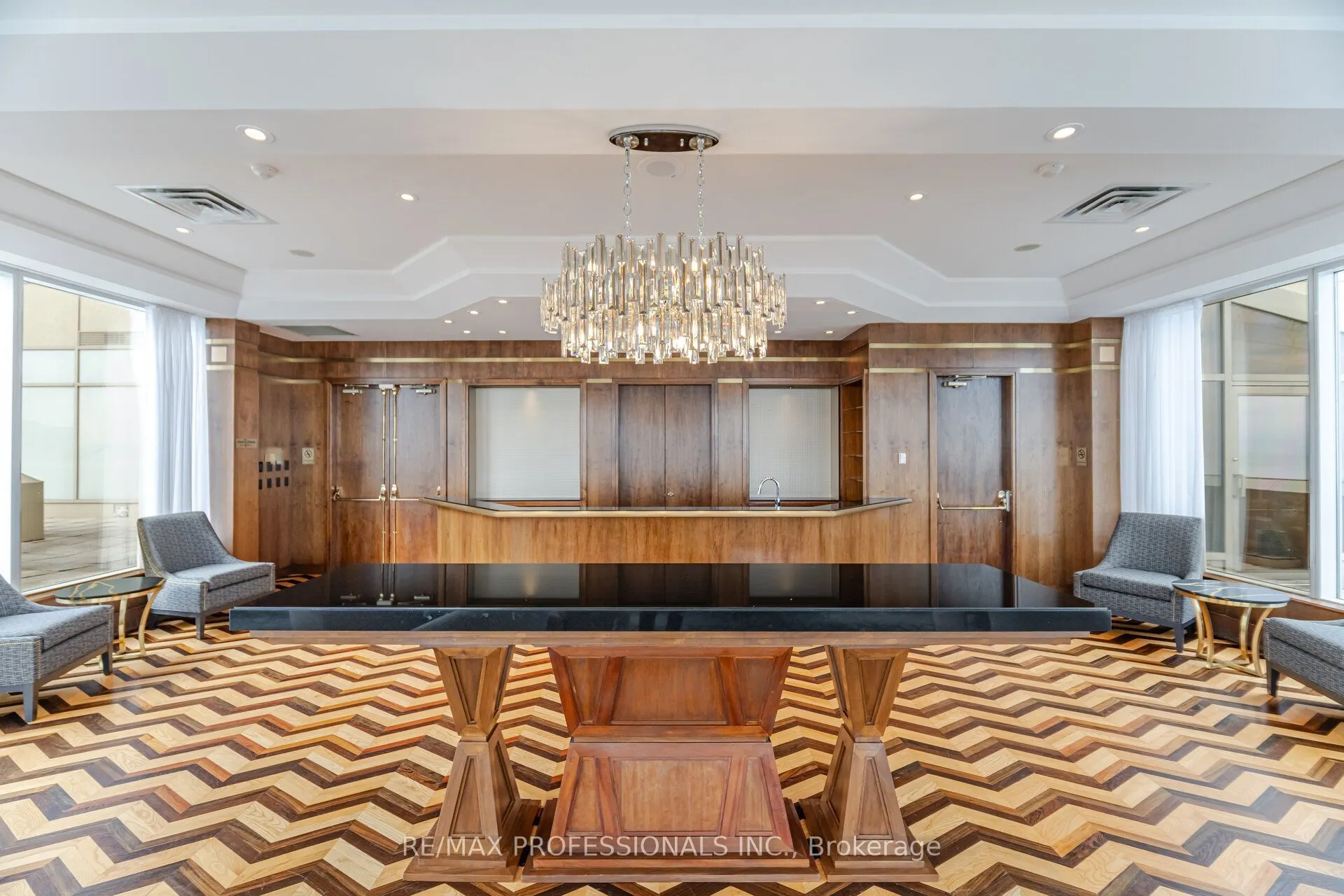 1 Palace Pier Court #4203