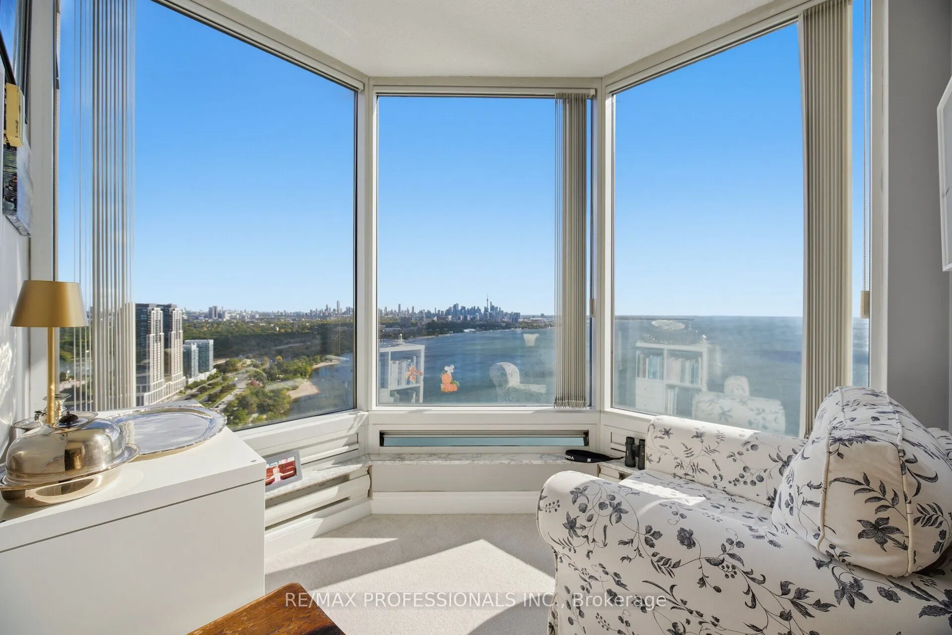 1 Palace Pier Court #4203