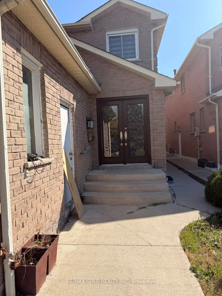 14 Merganser Crescent