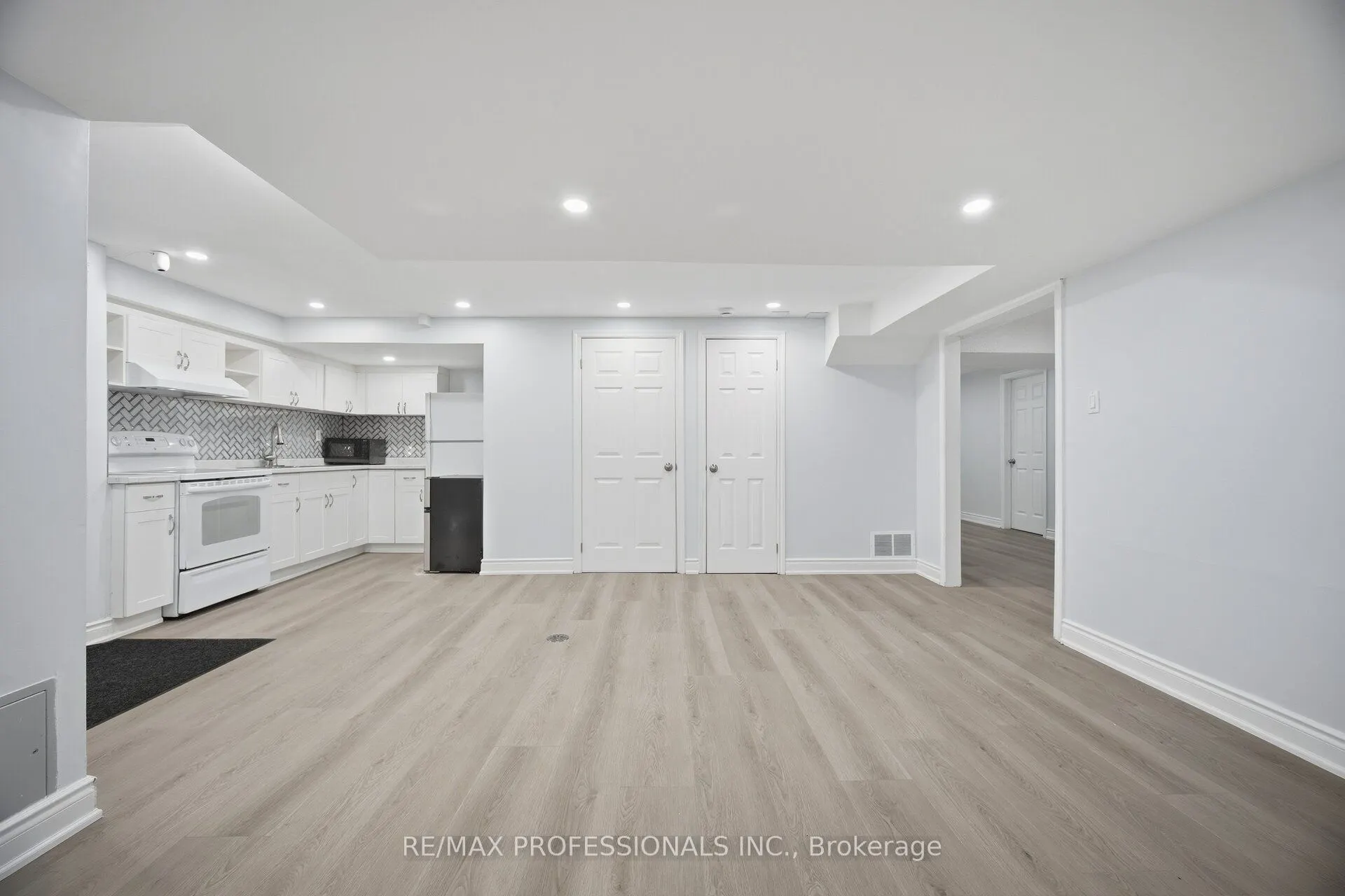4 McFadden Drive