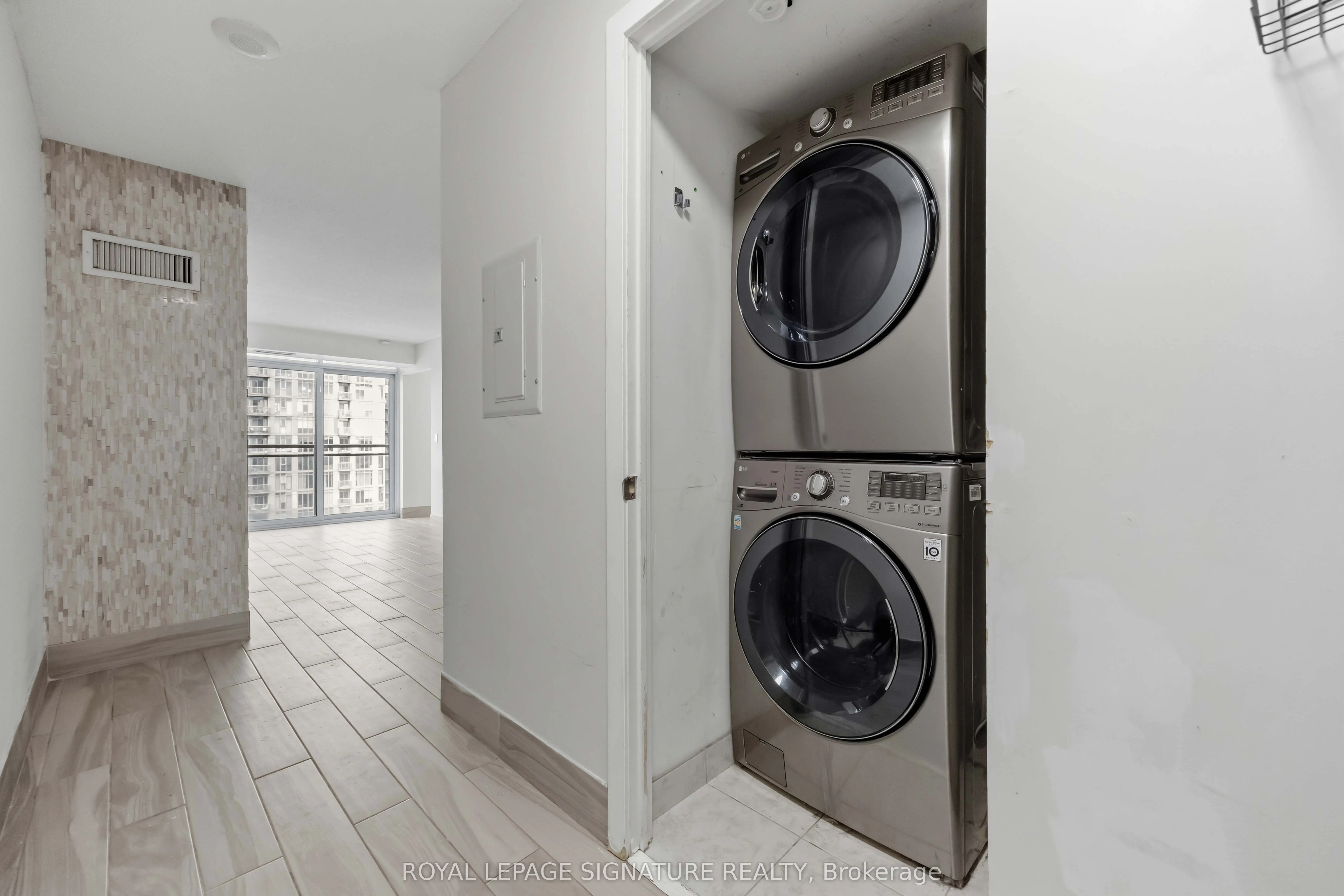 38 Joe Shuster Way #1625