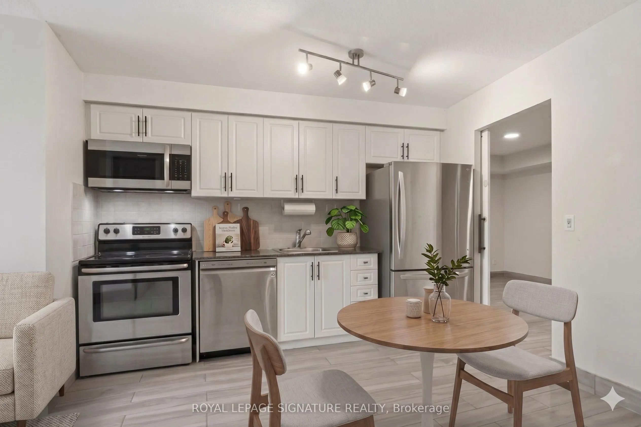 38 Joe Shuster Way #1625