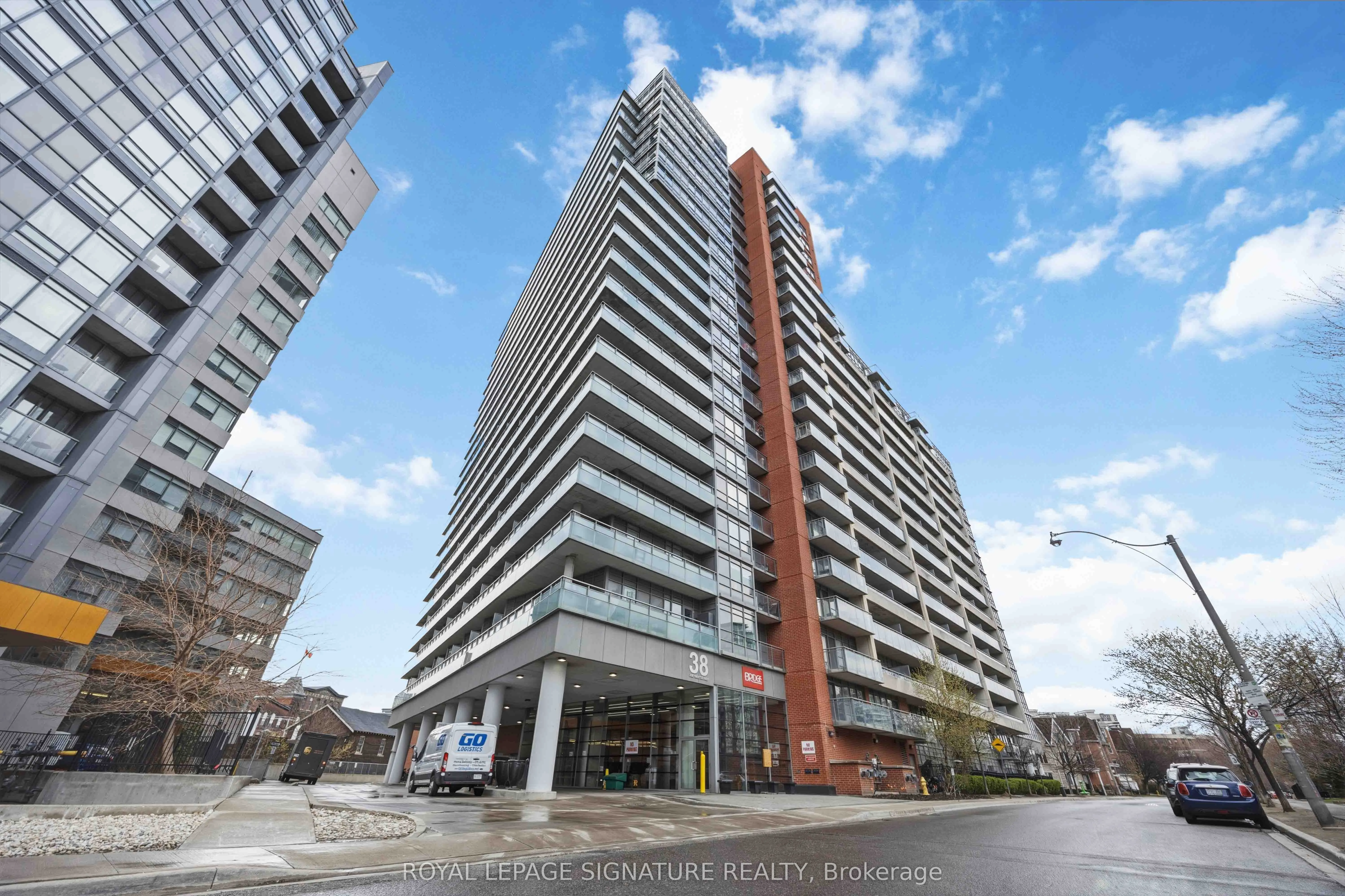 38 Joe Shuster Way #1625