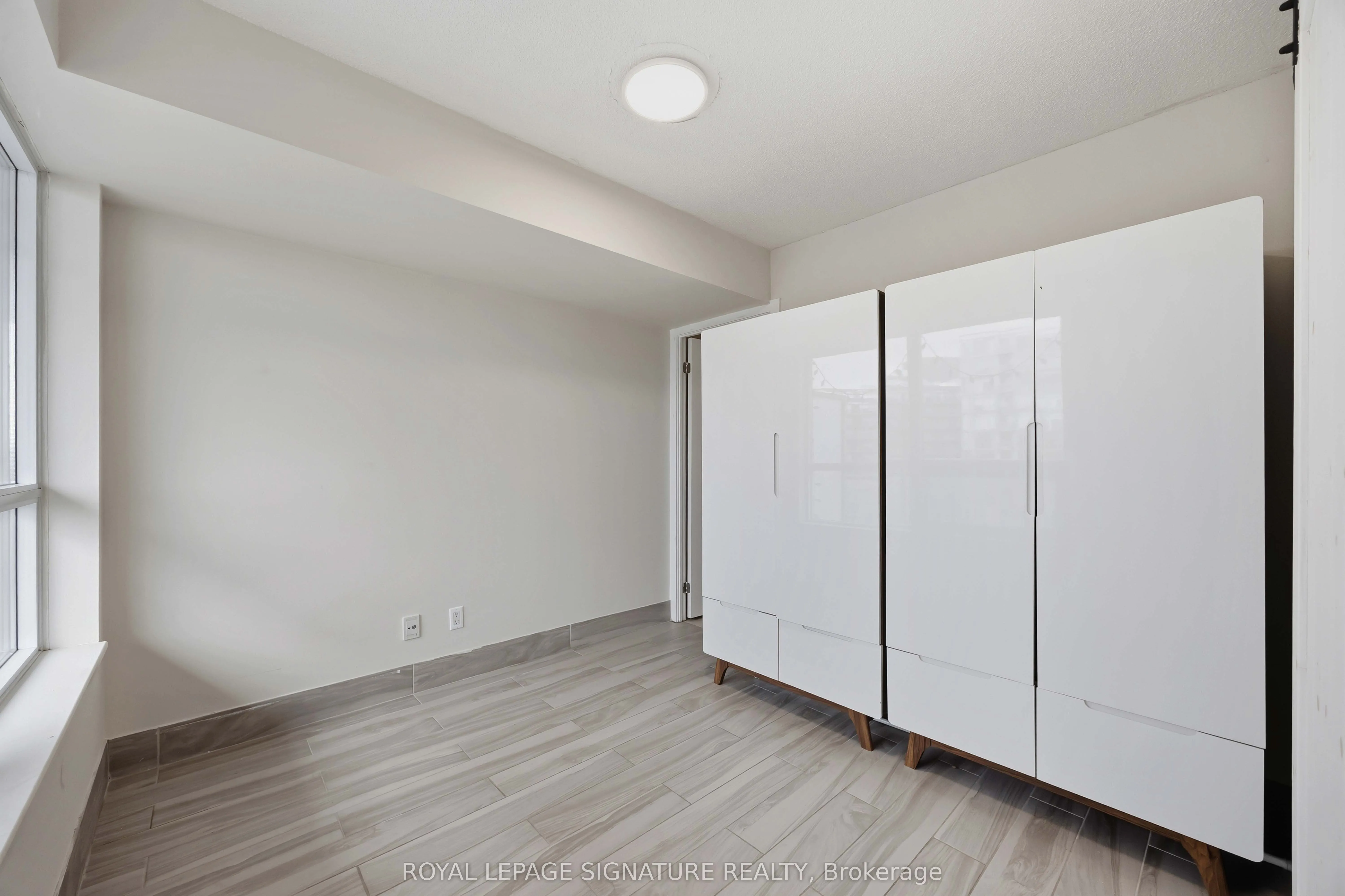 38 Joe Shuster Way #1625