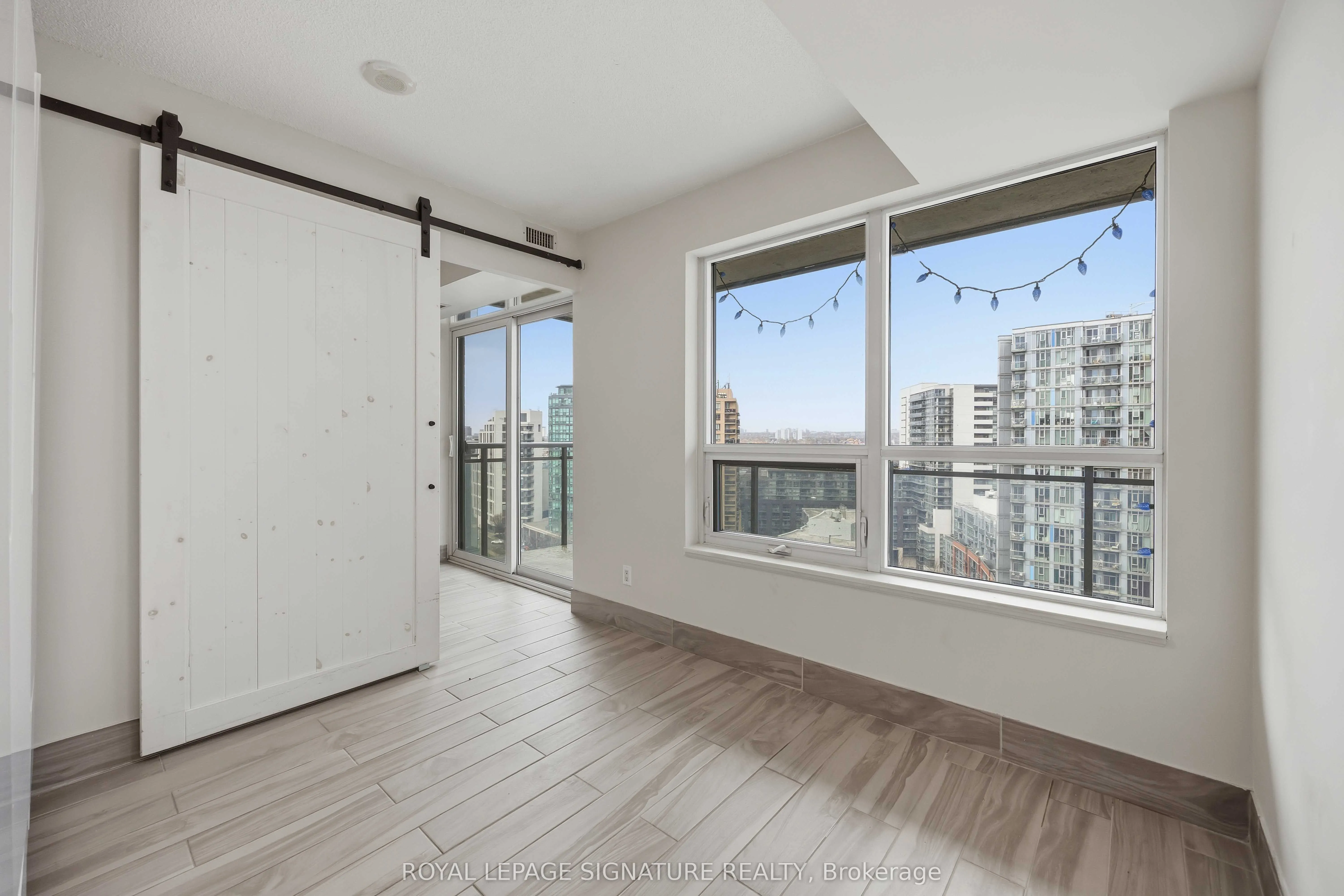 38 Joe Shuster Way #1625