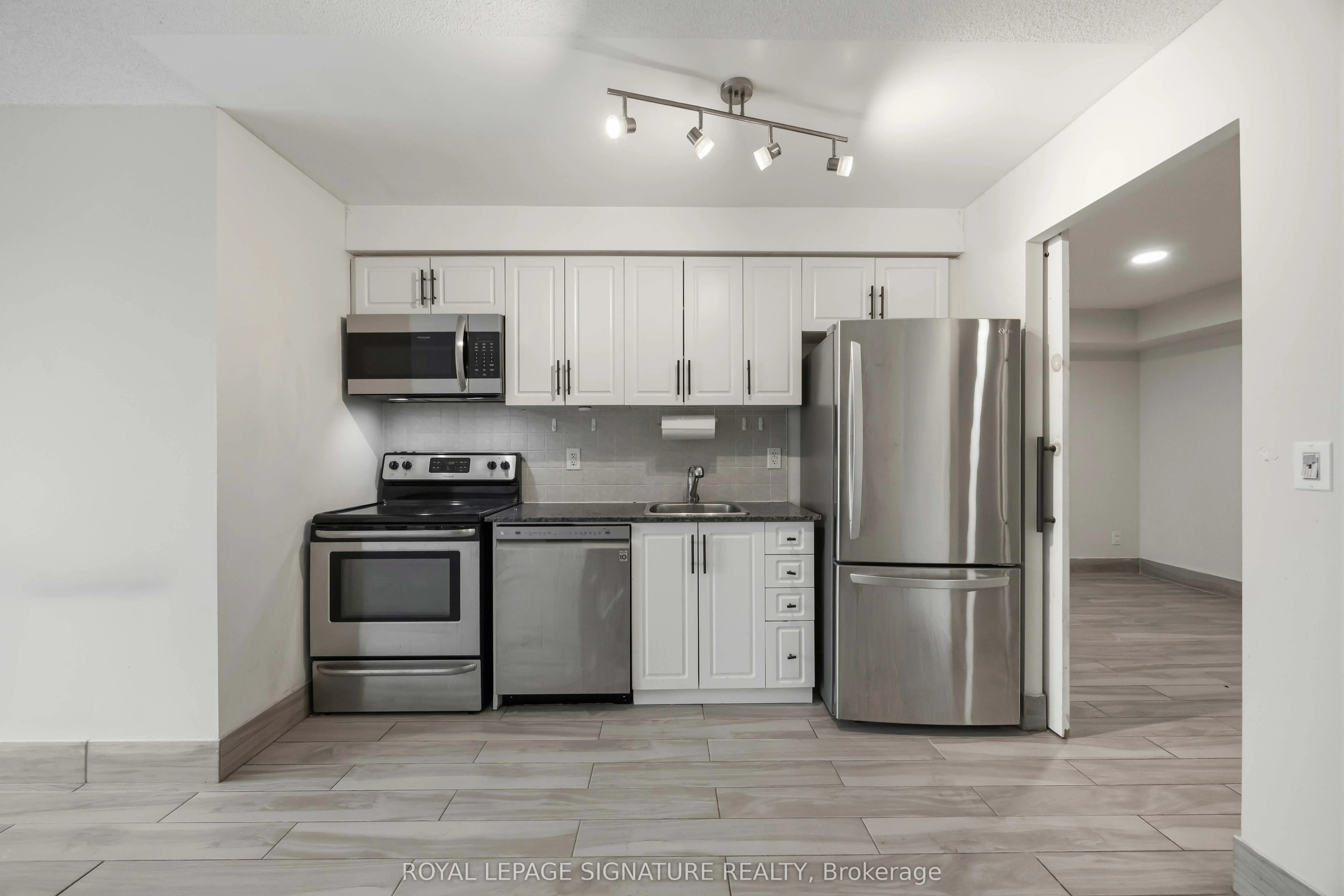 38 Joe Shuster Way #1625