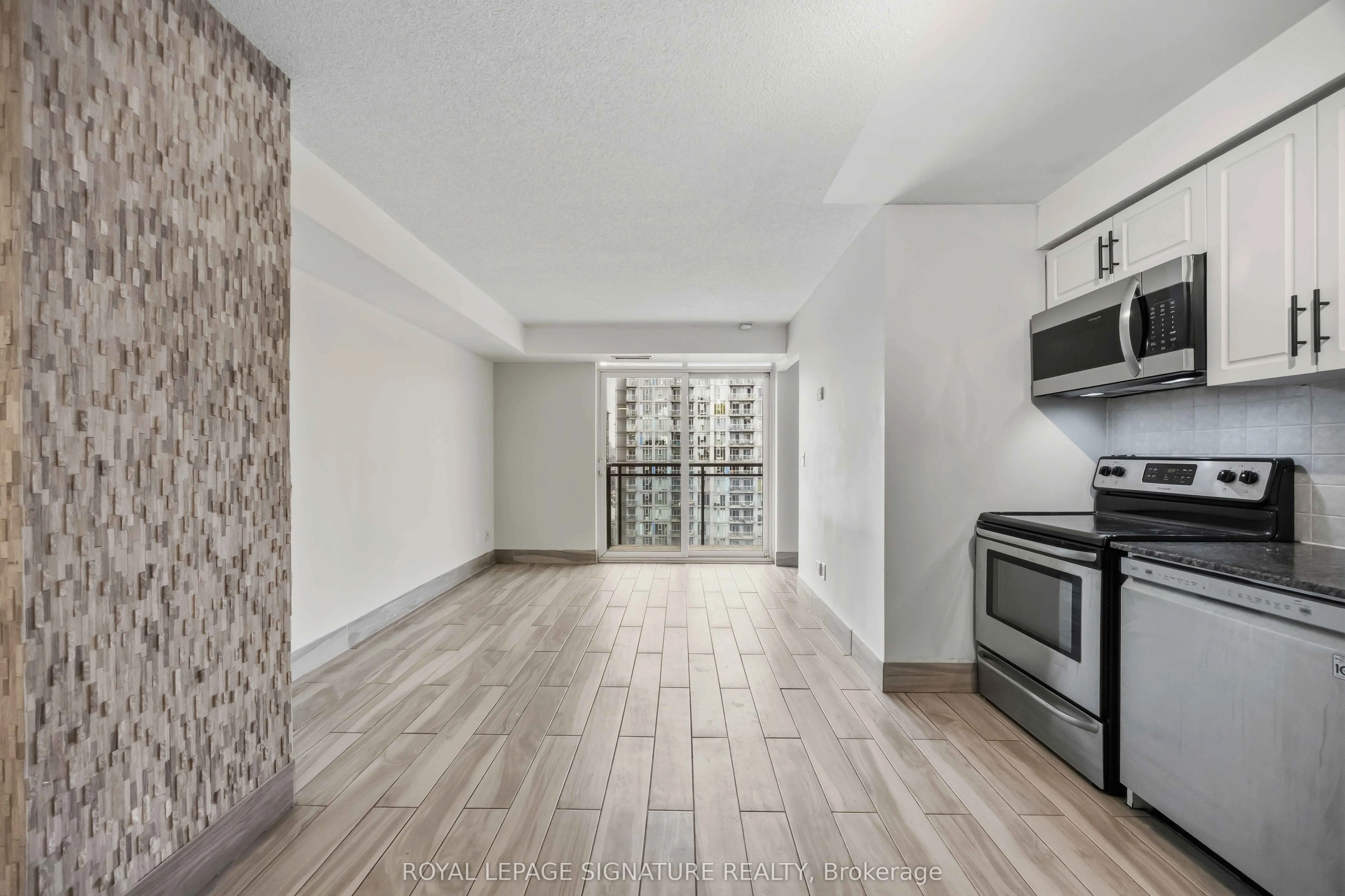 38 Joe Shuster Way #1625