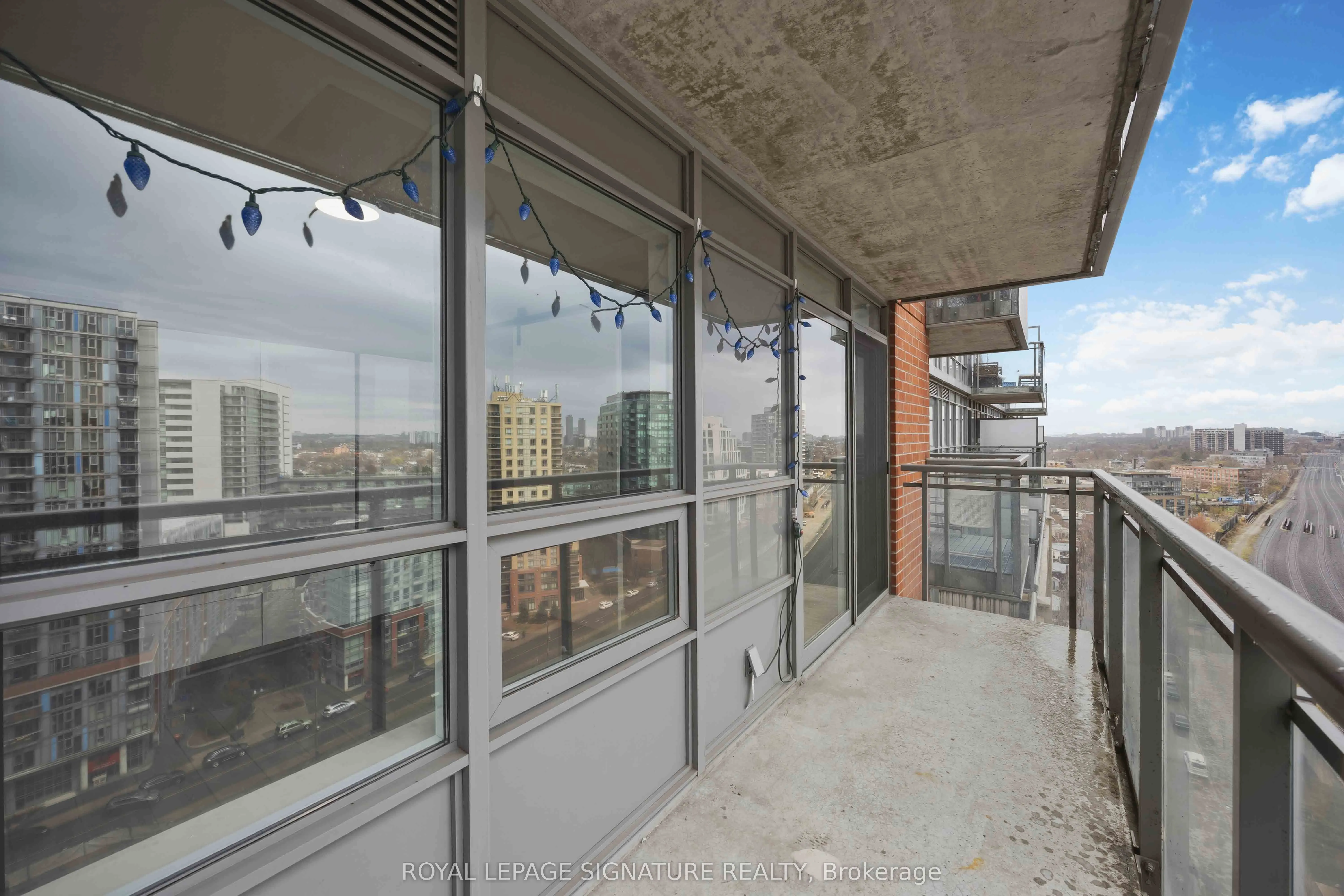 38 Joe Shuster Way #1625