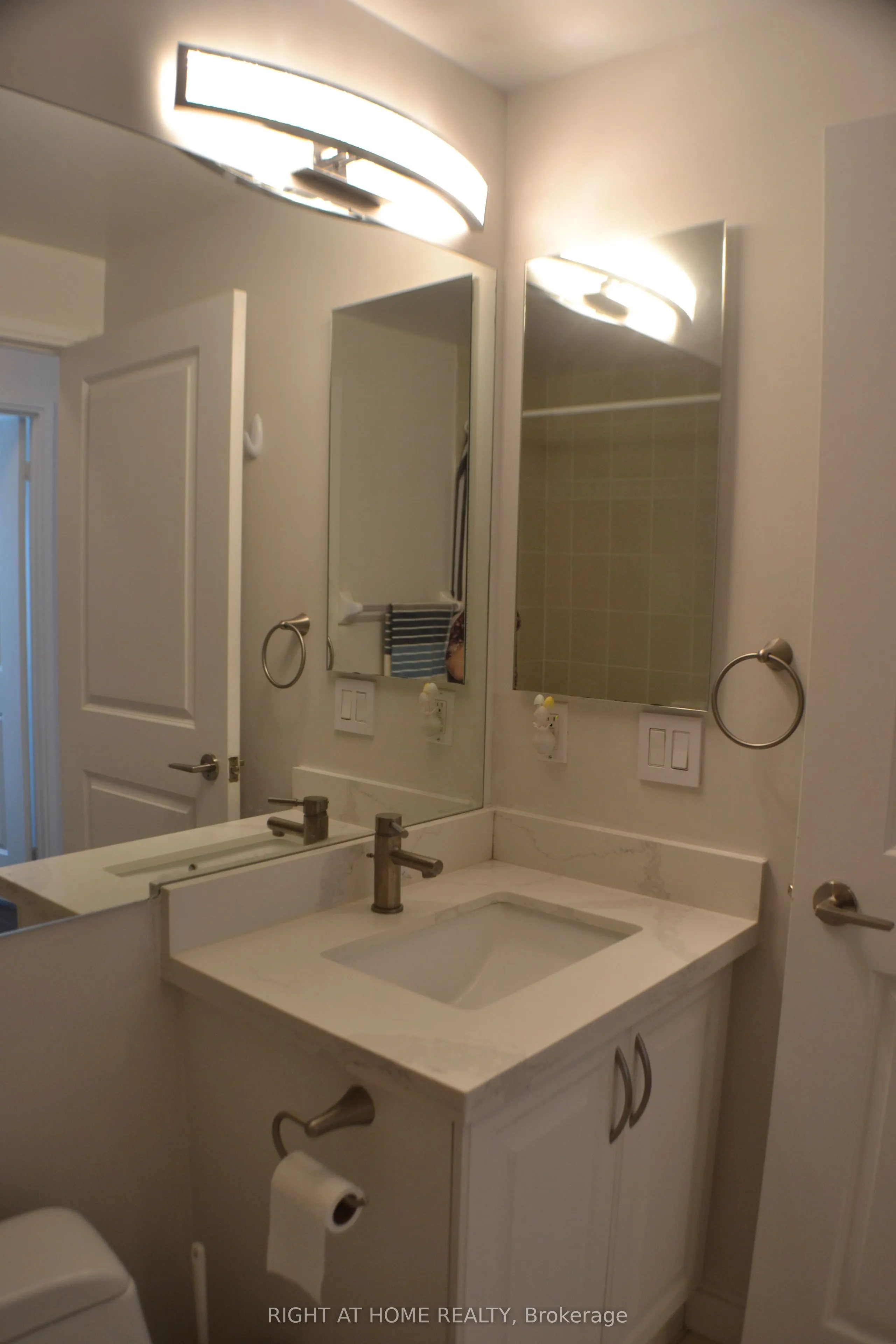 80 Absolute Avenue #1508