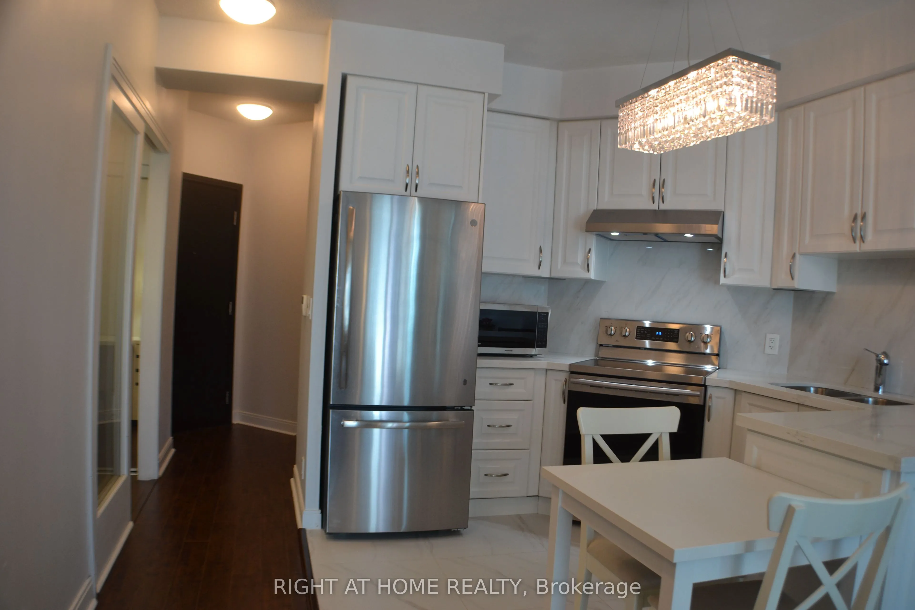 80 Absolute Avenue #1508