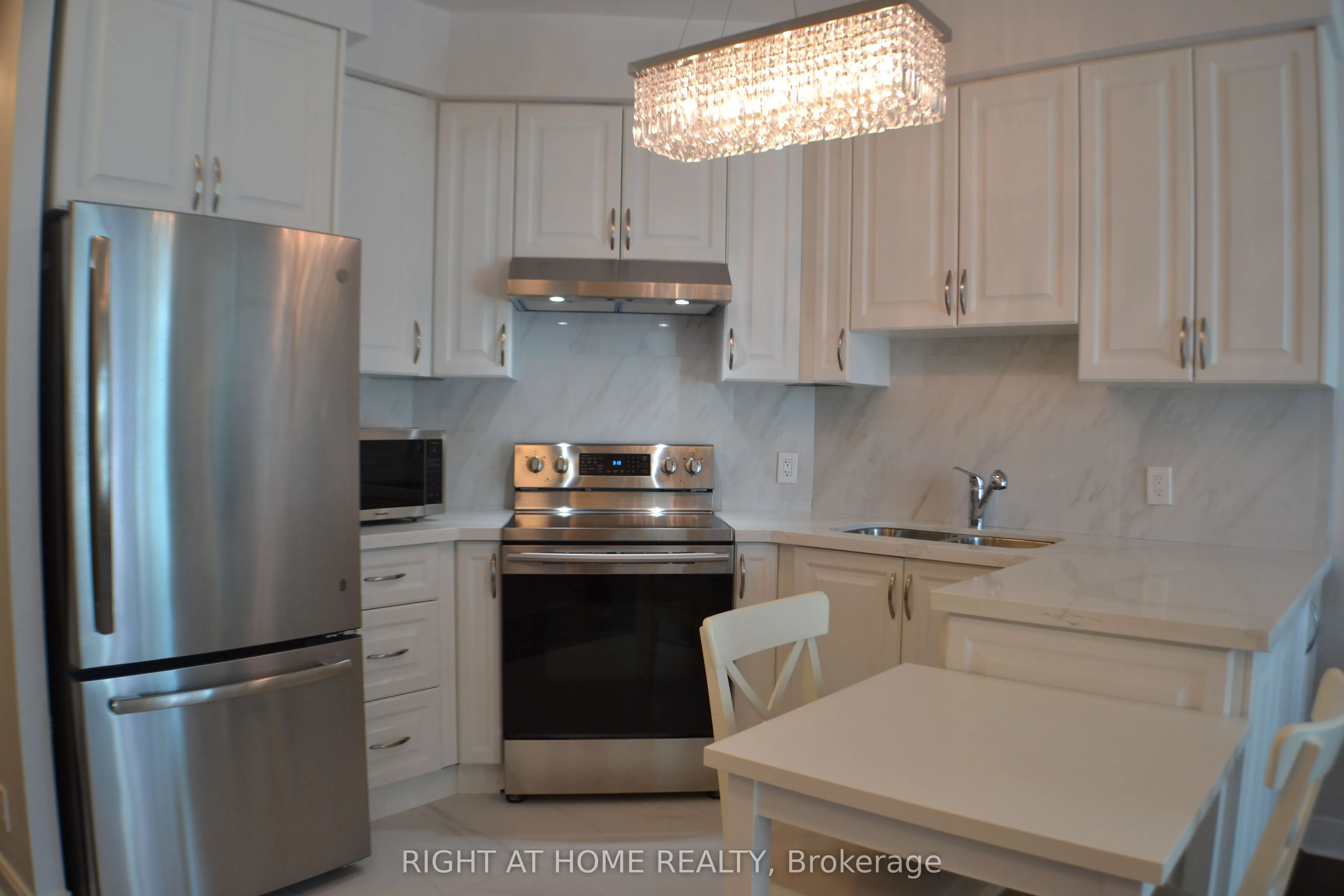 80 Absolute Avenue #1508