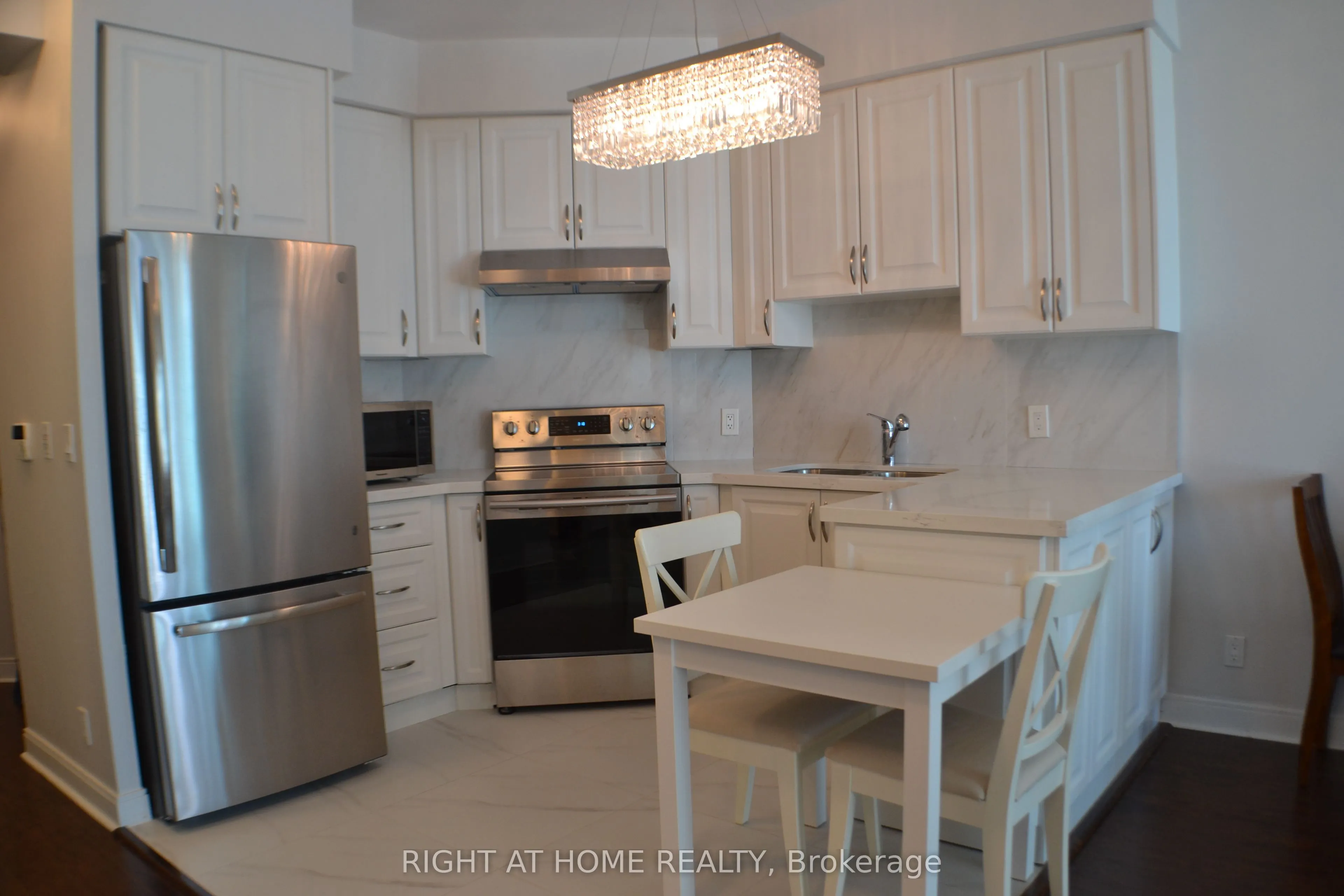 80 Absolute Avenue #1508