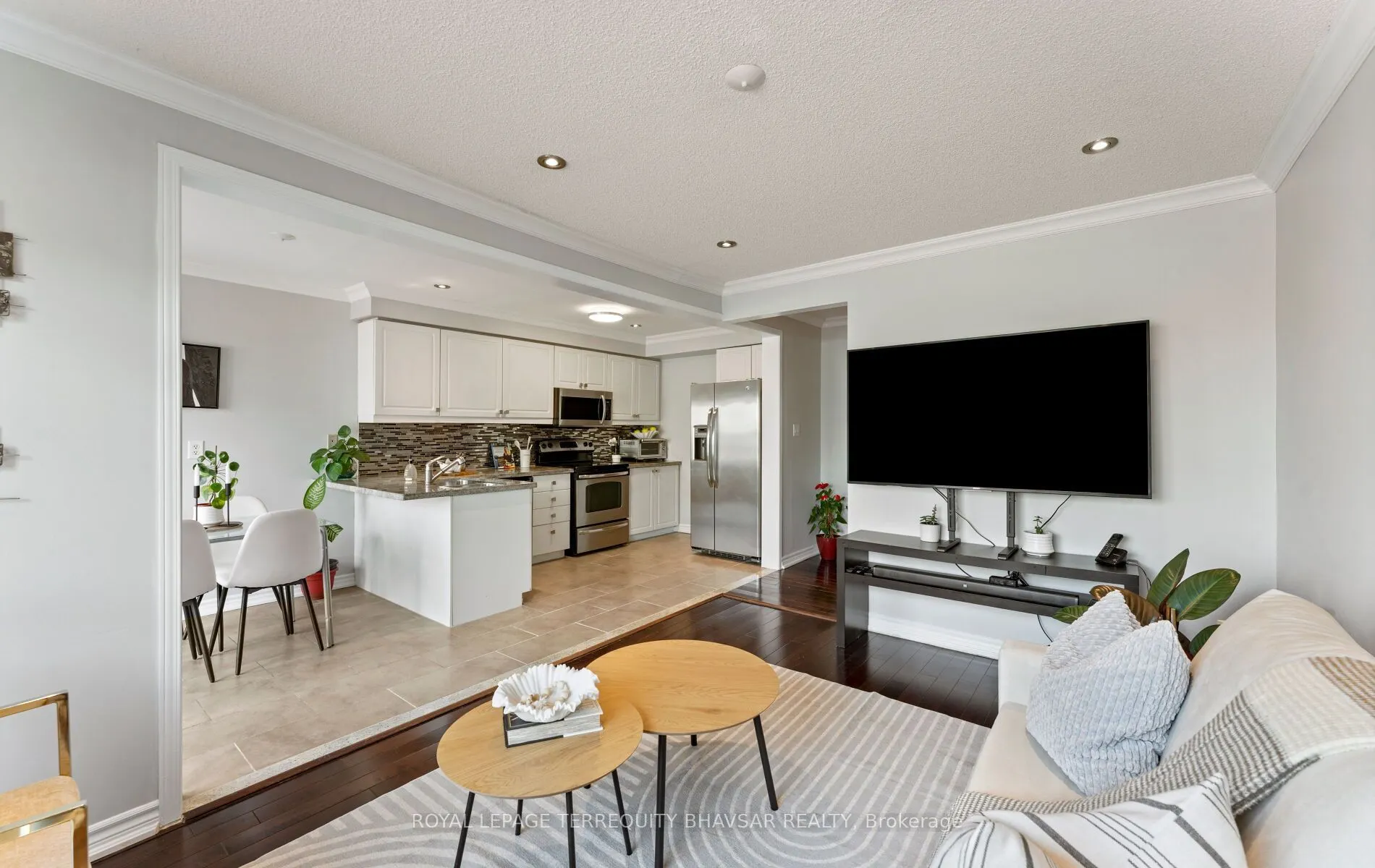 6559 Sapling Trail