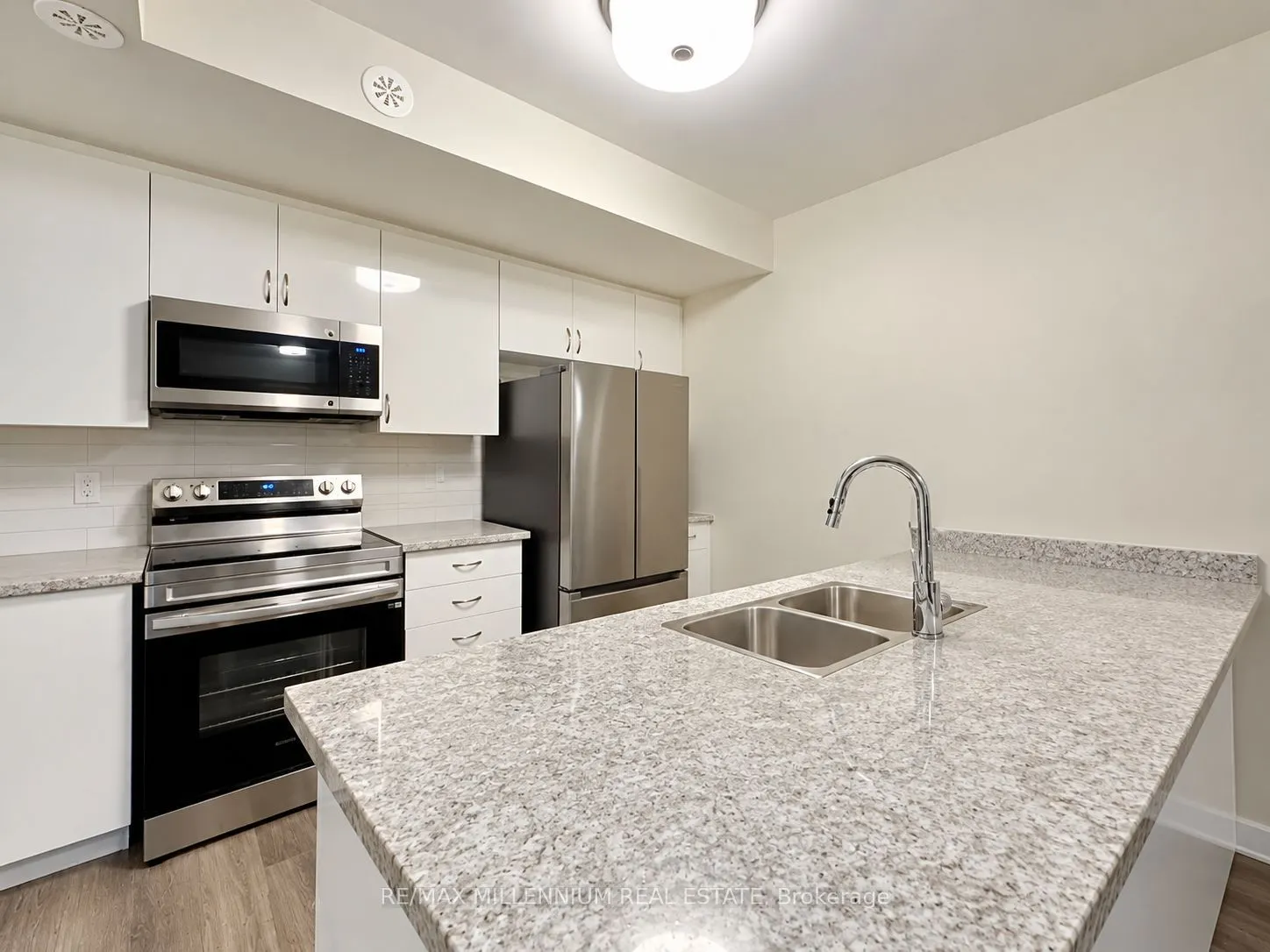 45 Fieldridge Crescent #21