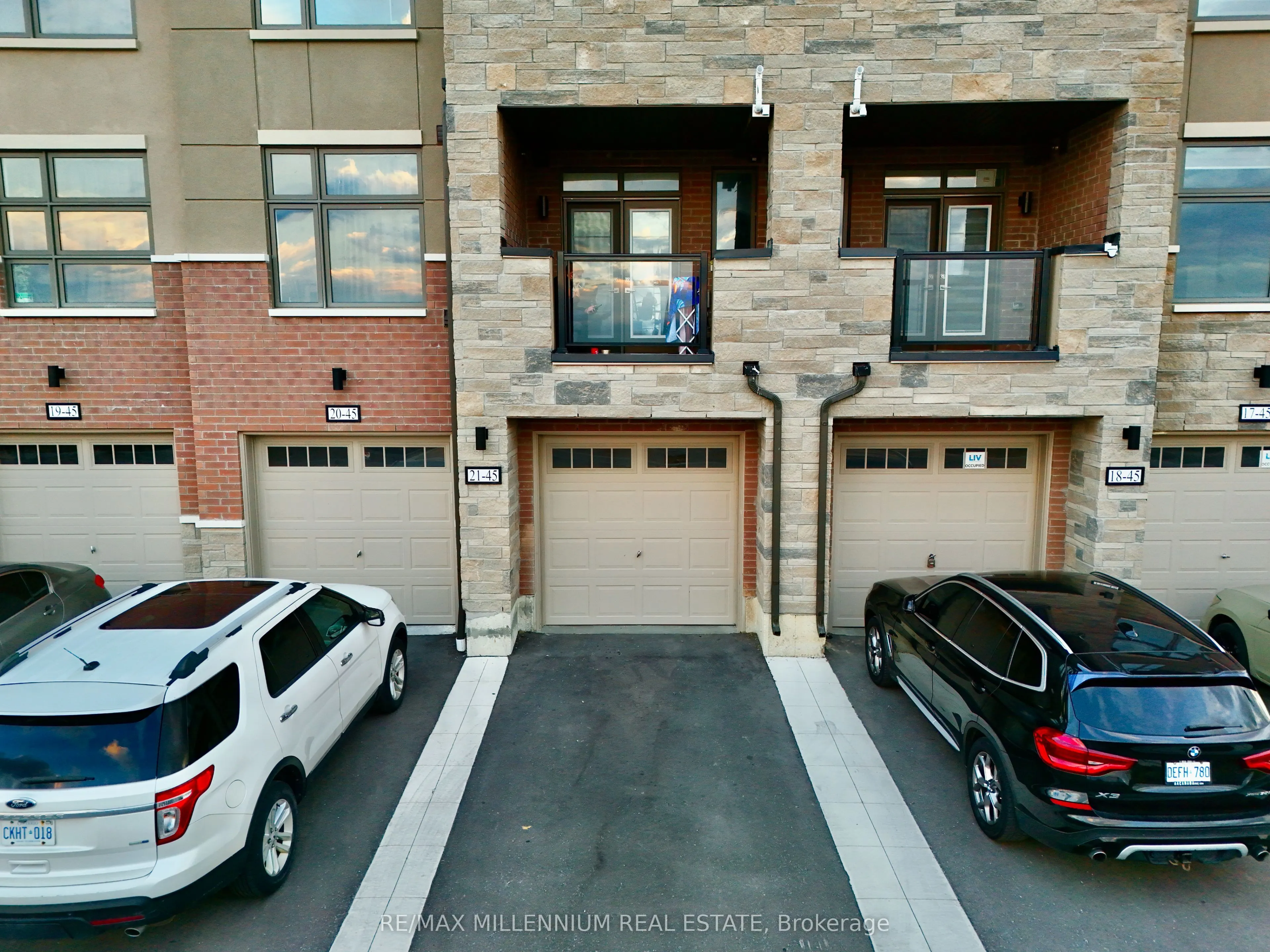 45 Fieldridge Crescent #21