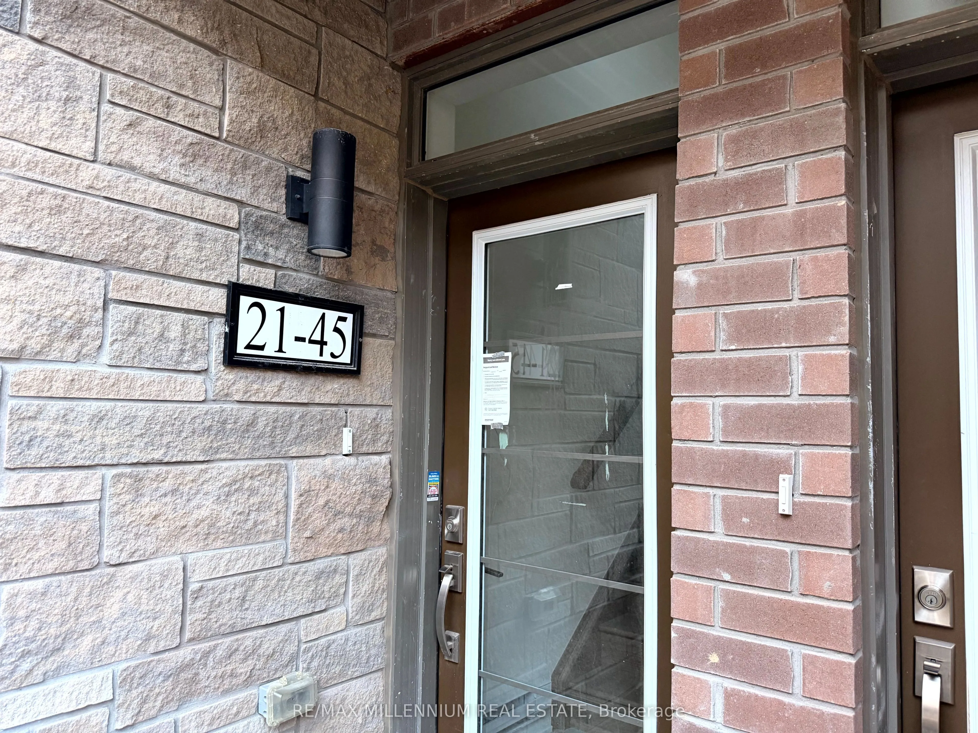 45 Fieldridge Crescent #21