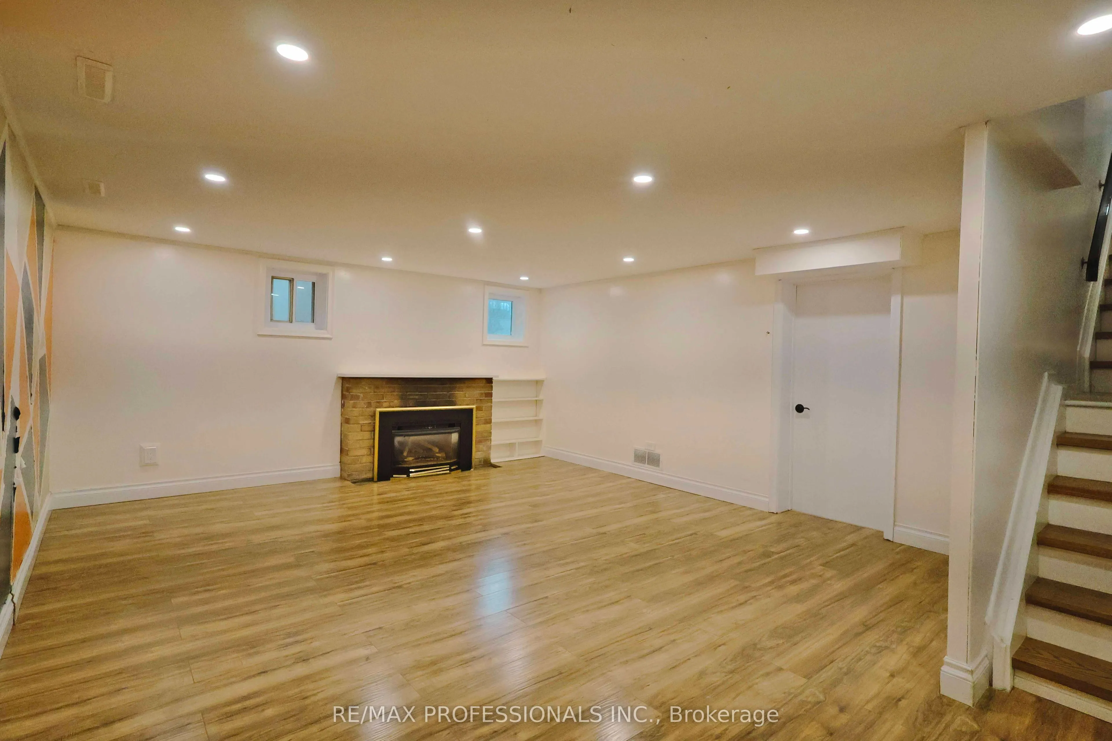 109 Botfield Avenue