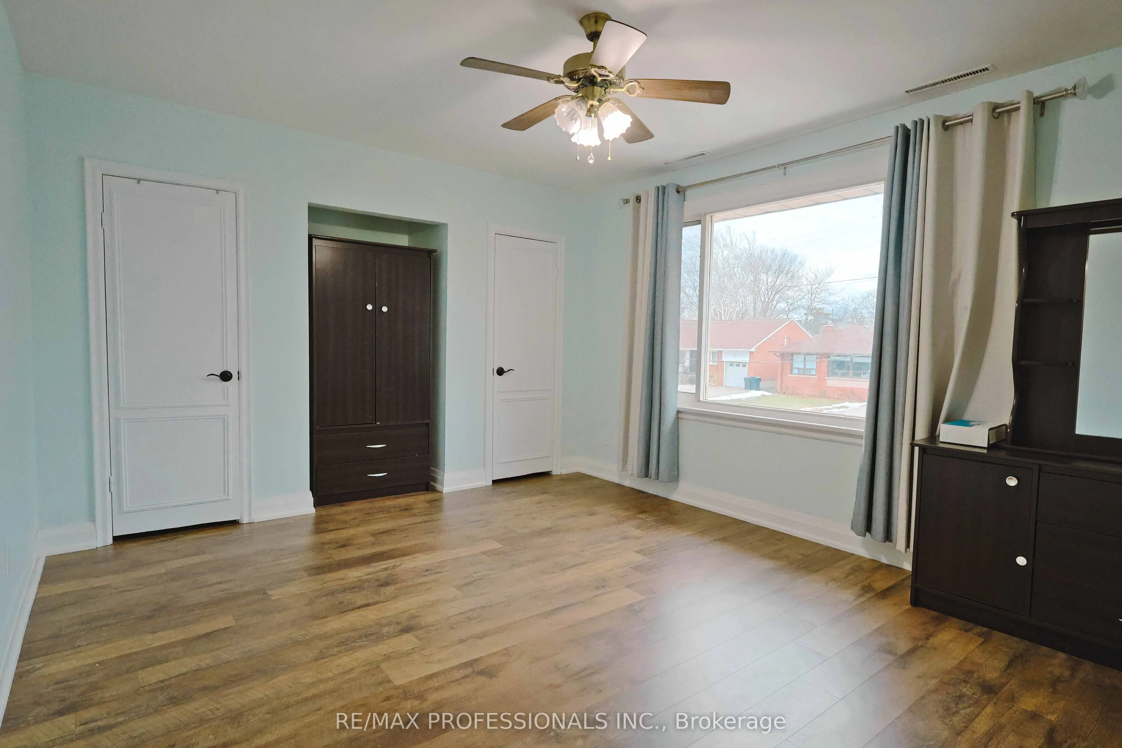 109 Botfield Avenue