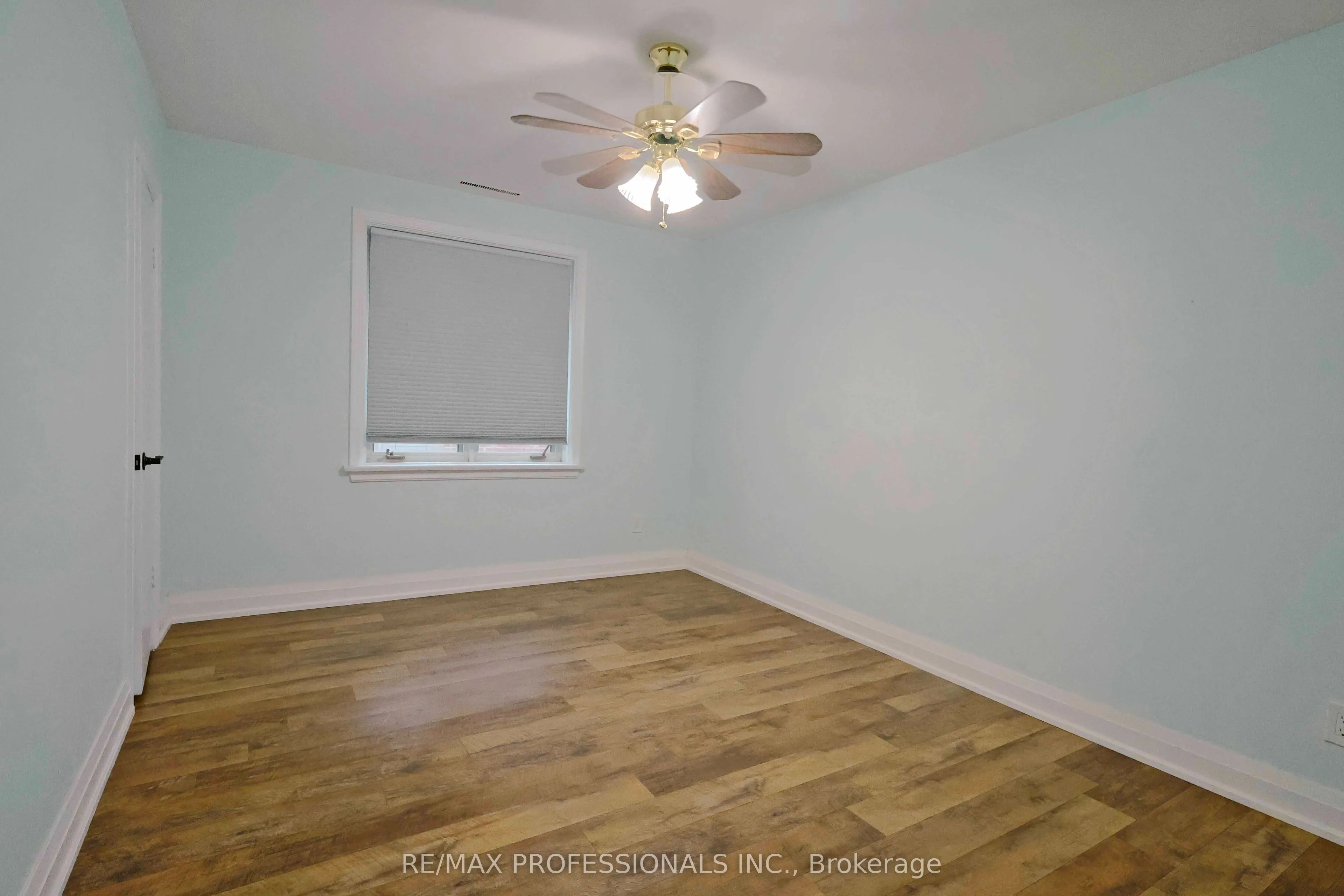 109 Botfield Avenue