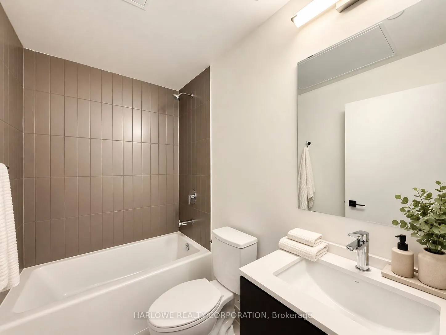 1 Vine Avenue #104
