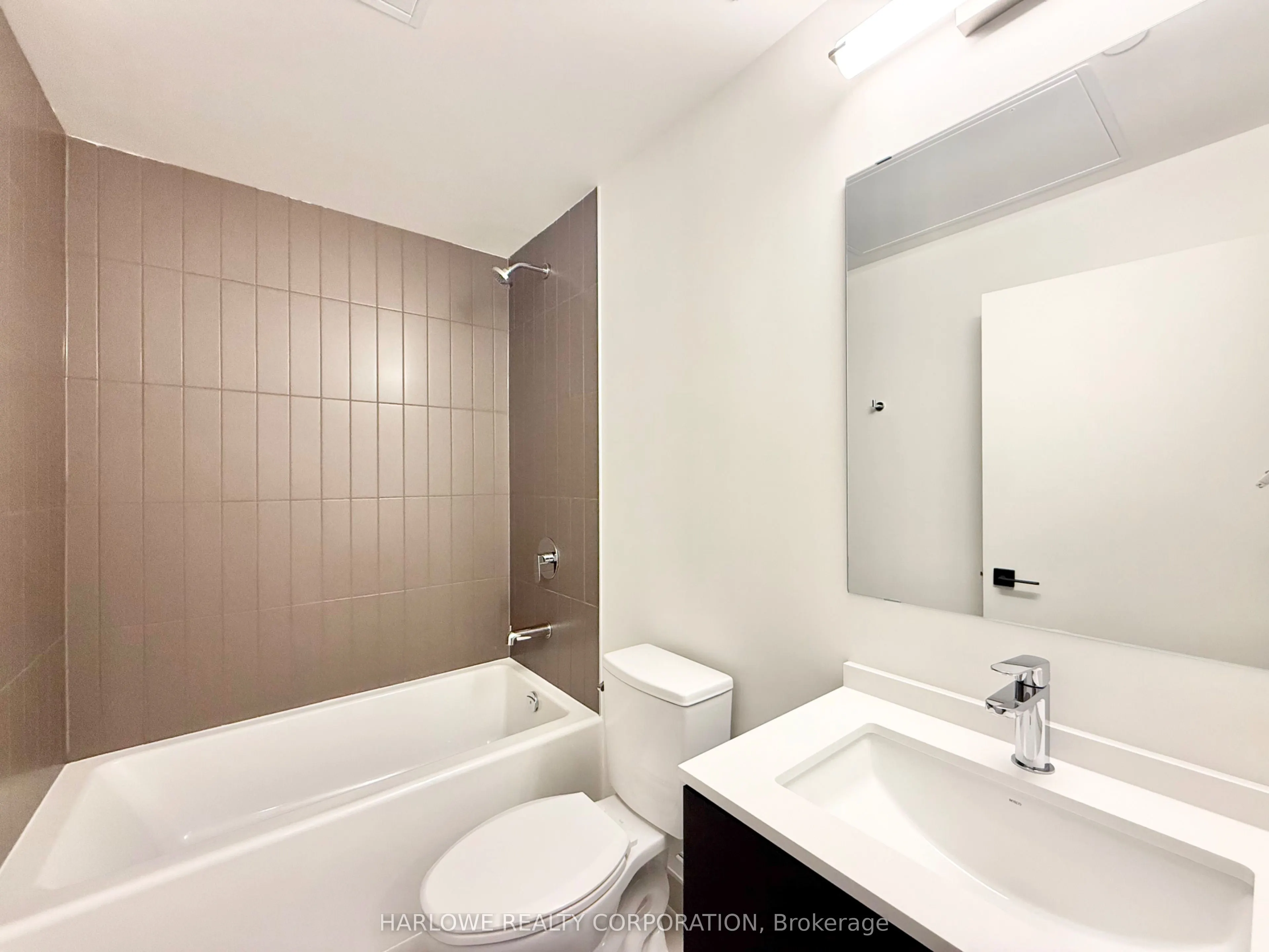 1 Vine Avenue #104