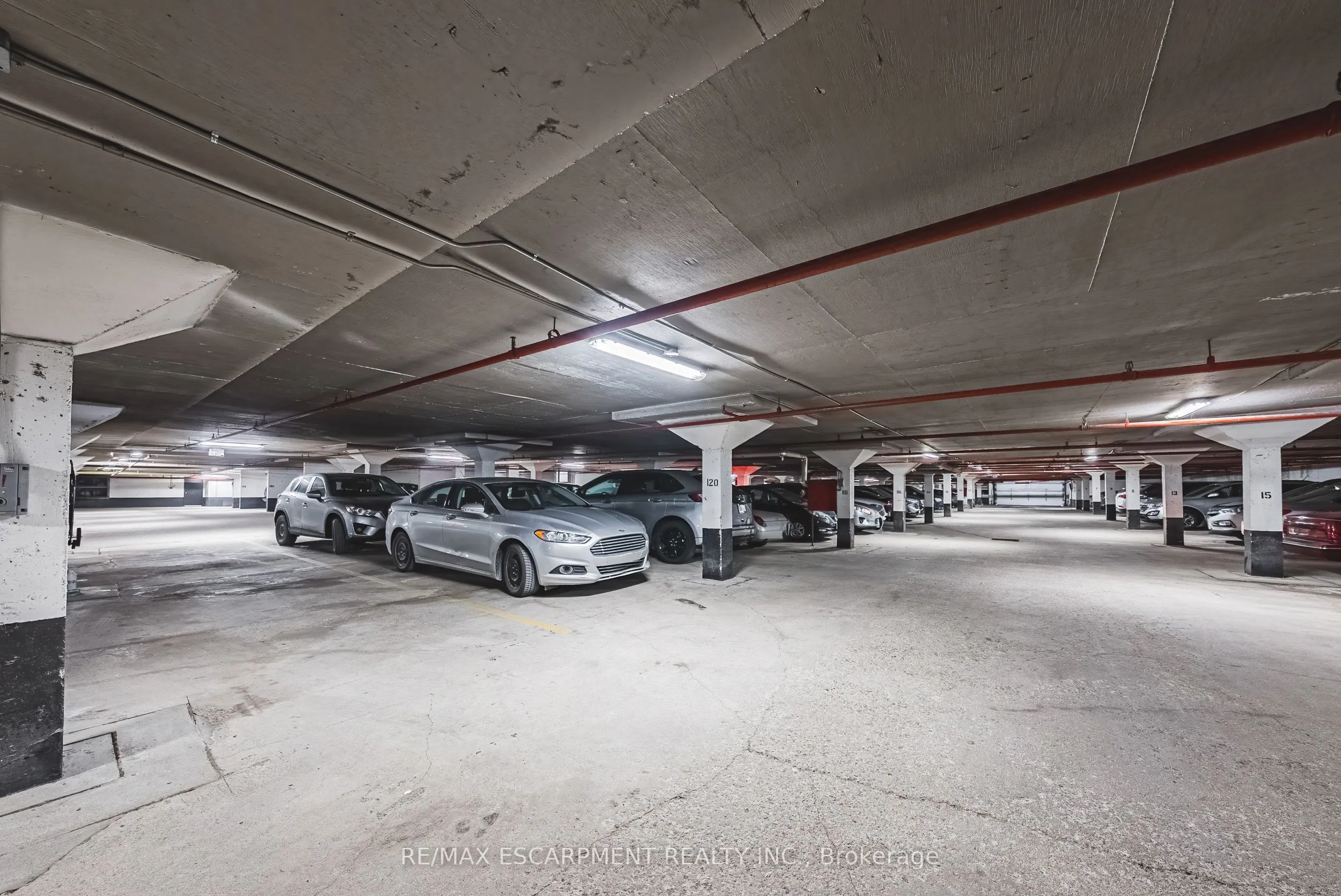 2055 UPPER MIDDLE Road #1105