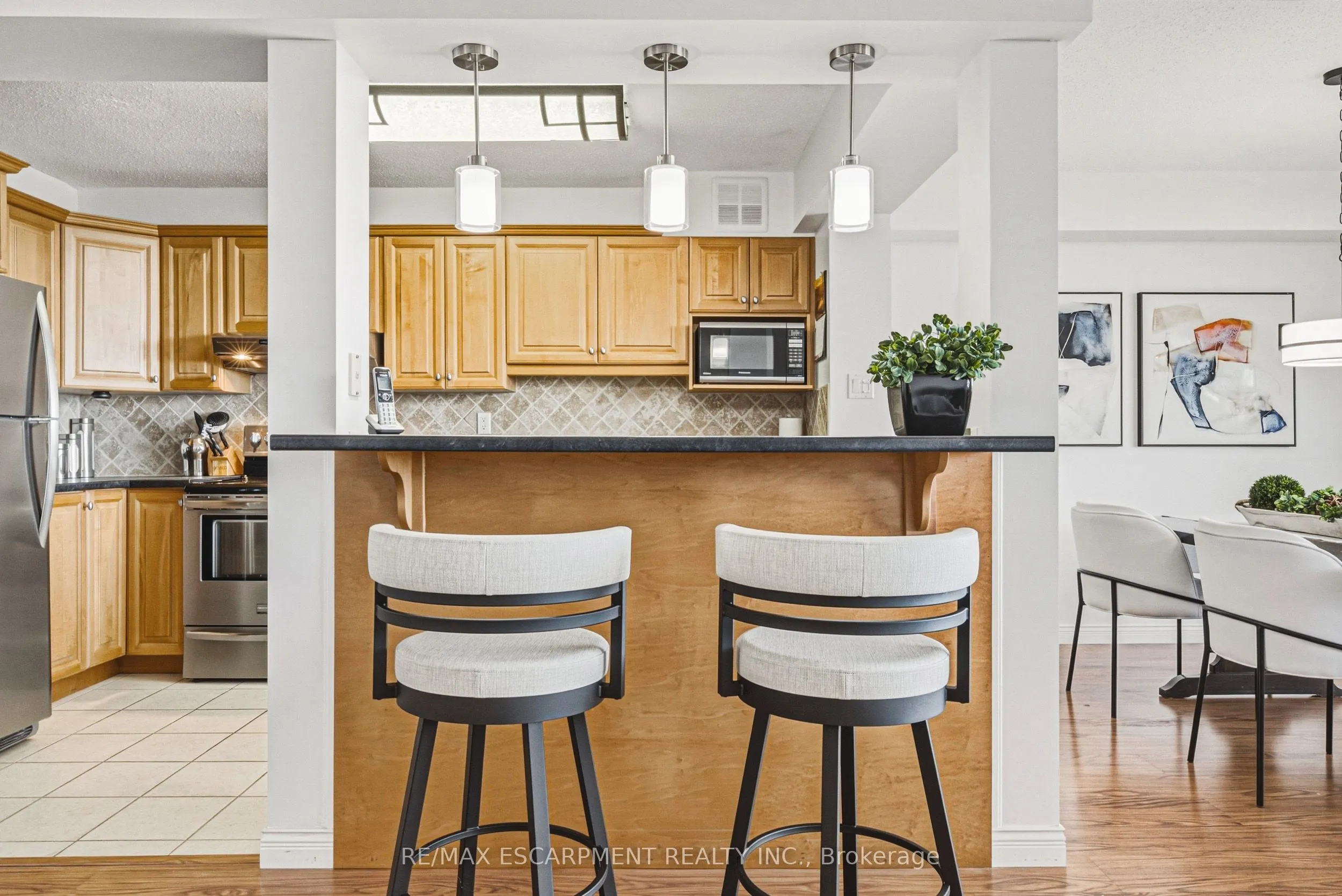 2055 UPPER MIDDLE Road #1105