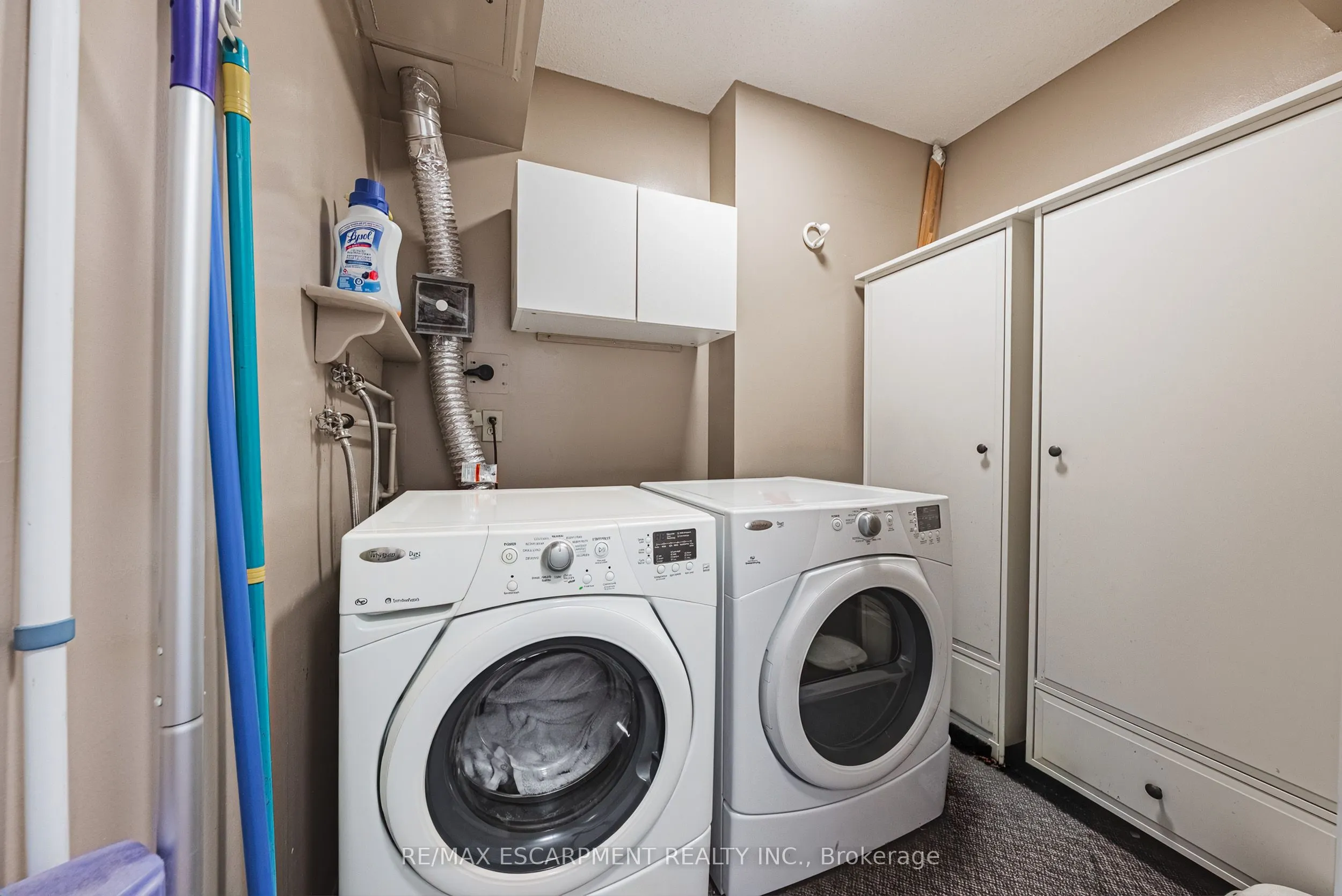2055 UPPER MIDDLE Road #1105