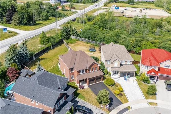 56 Laurentide Crescent