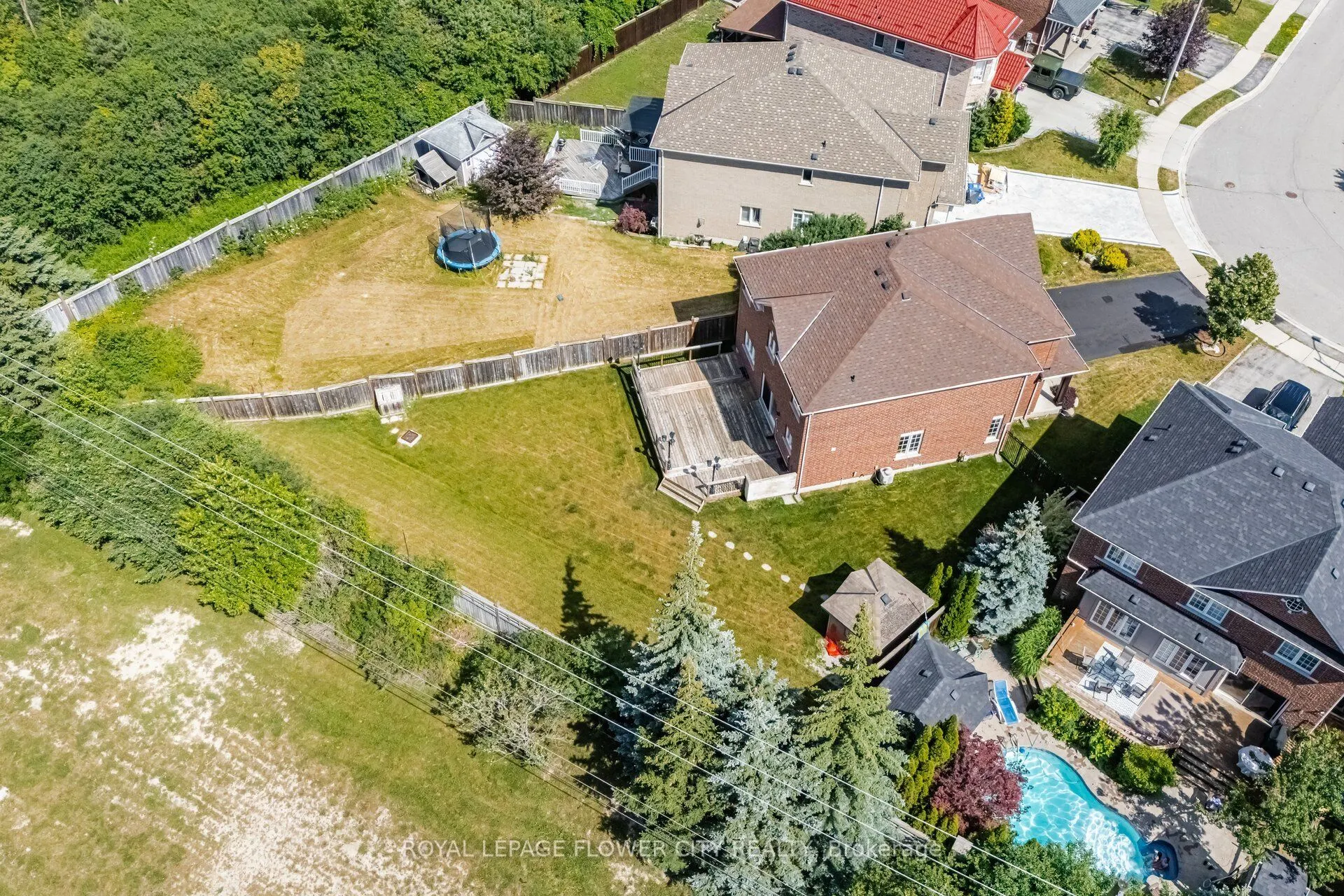 56 Laurentide Crescent