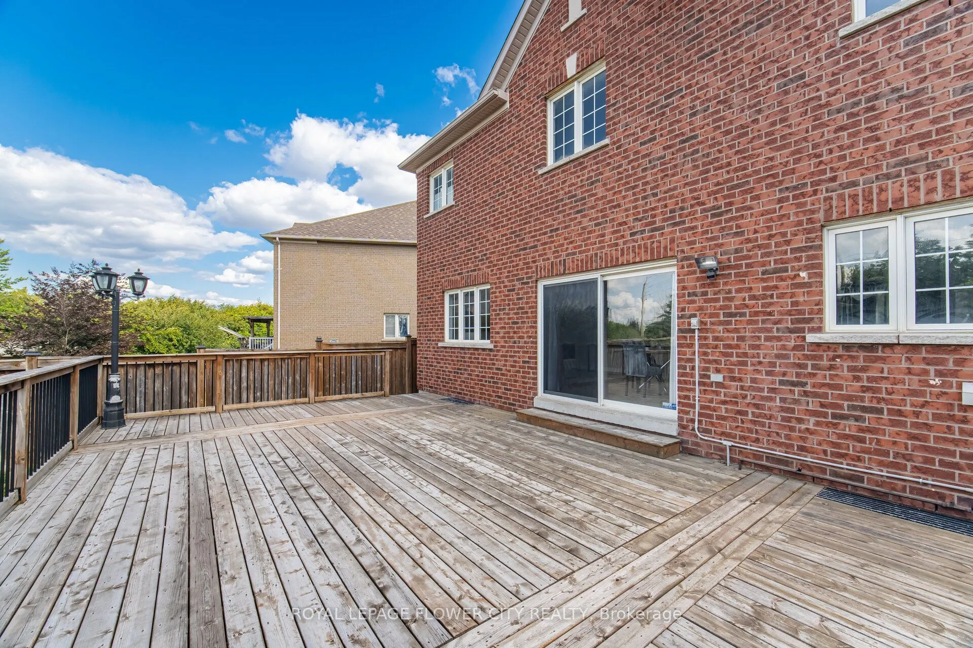 56 Laurentide Crescent