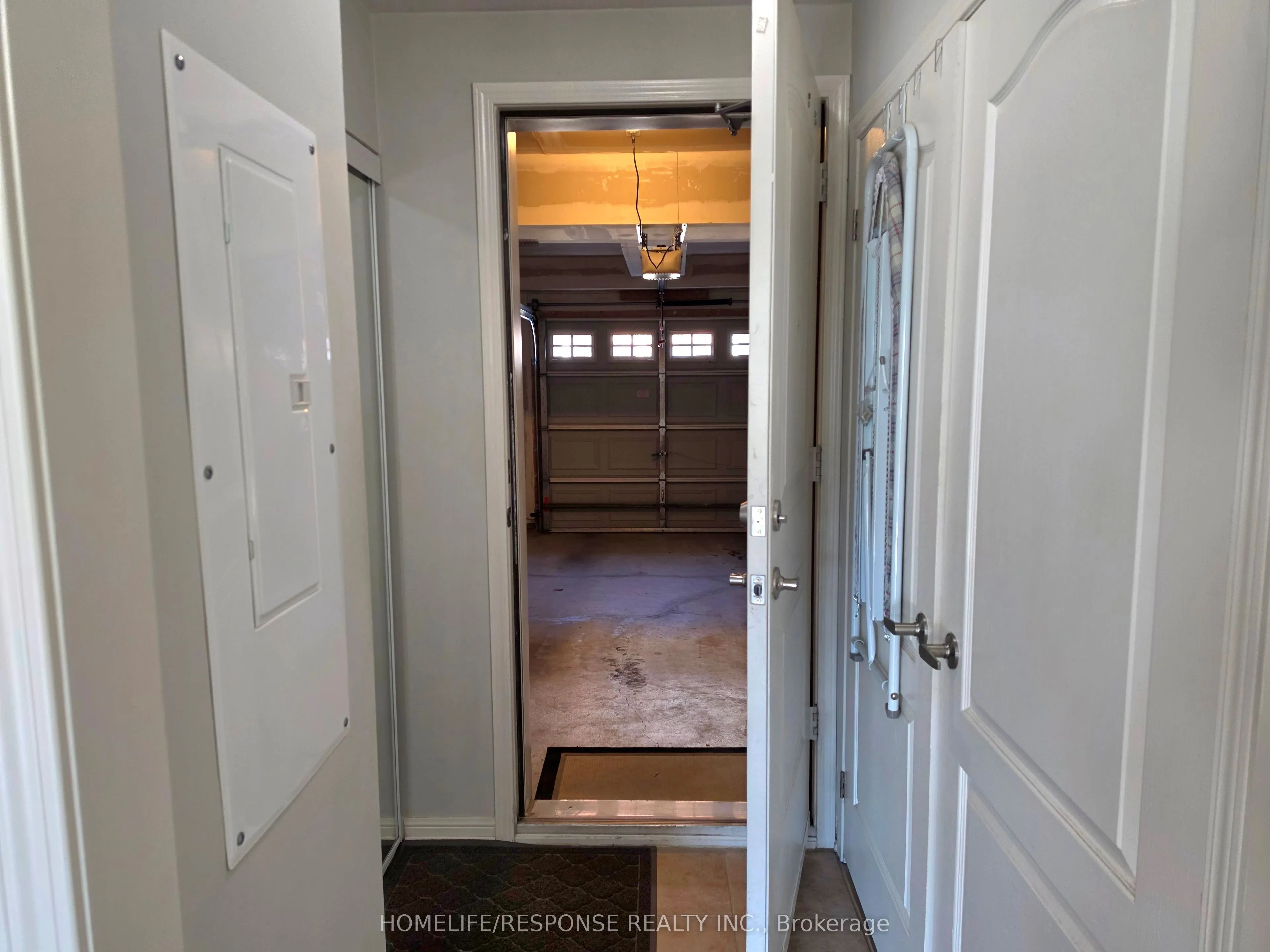 3175 BOXFORD Crescent #5