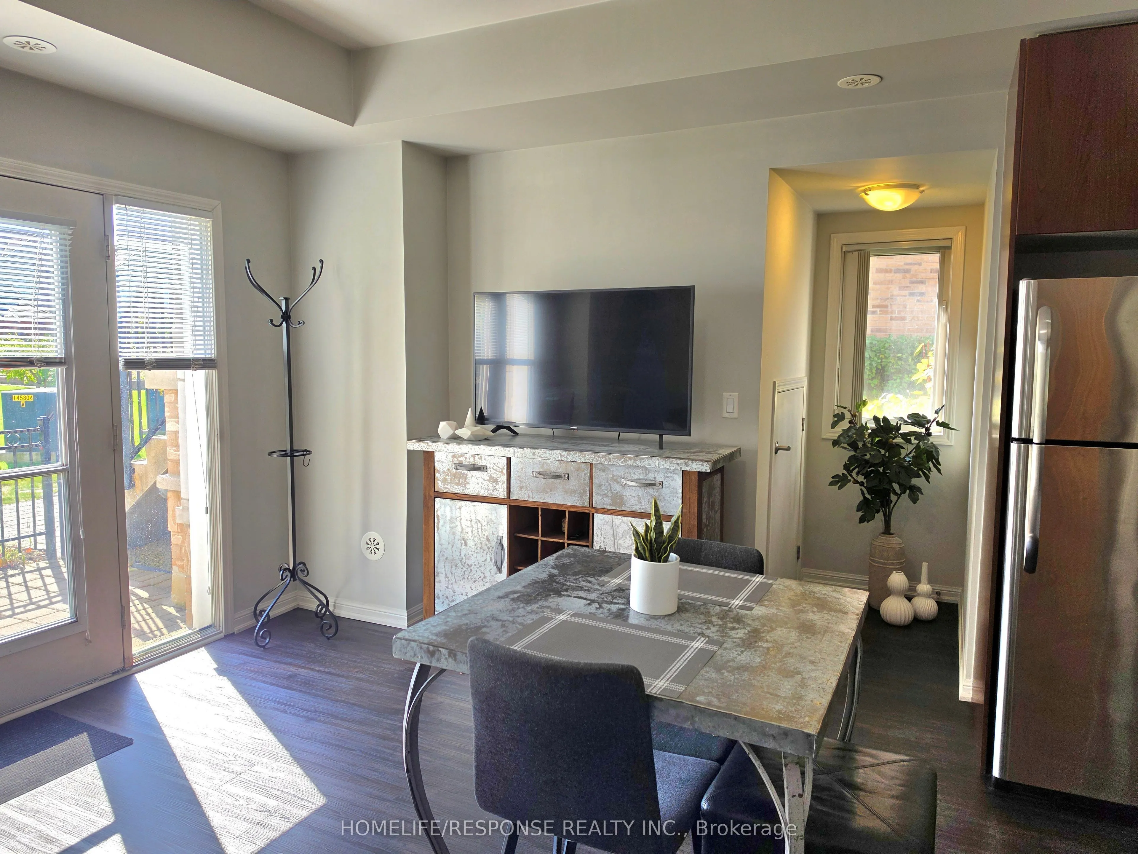3175 BOXFORD Crescent #5