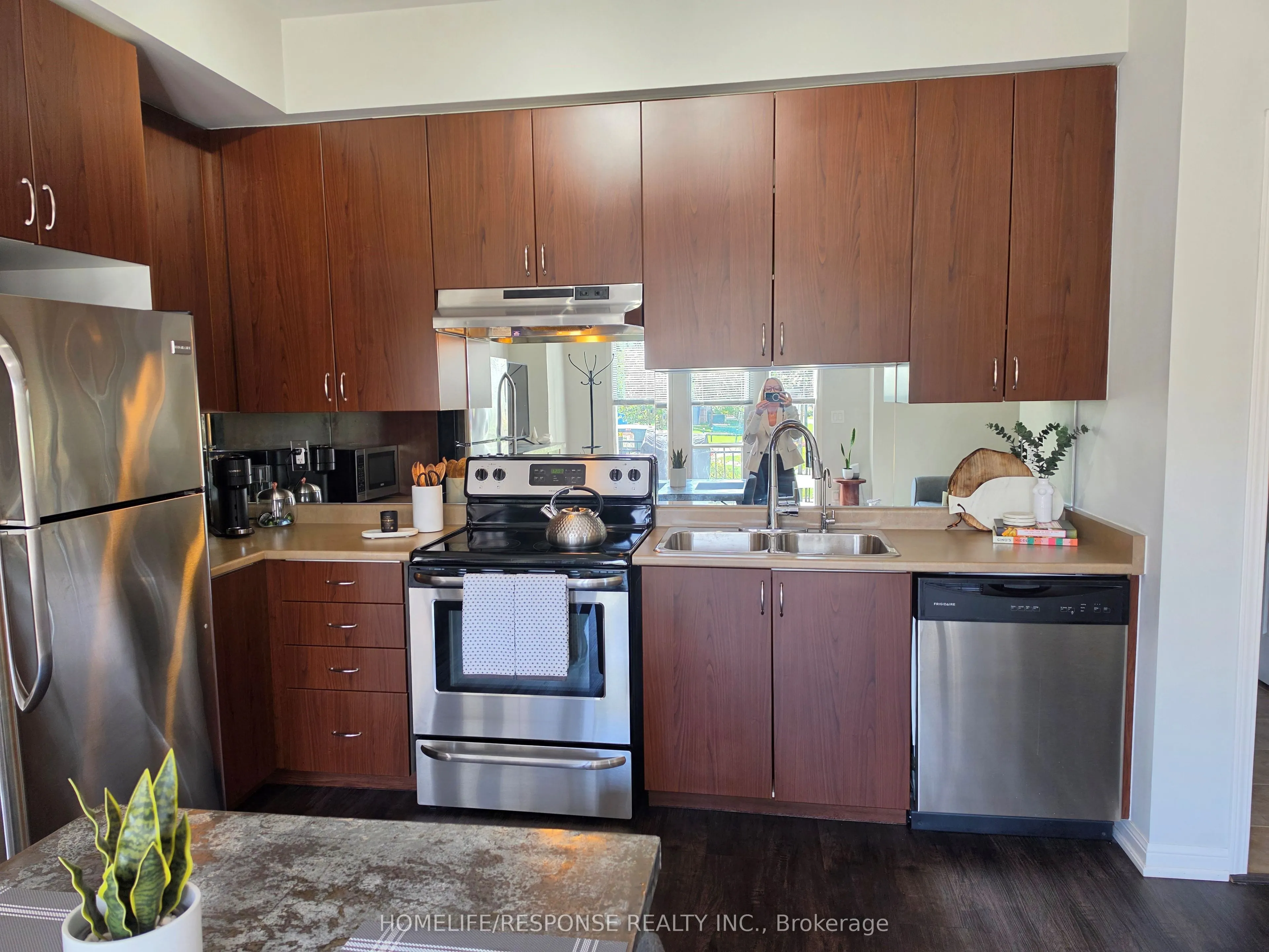 3175 BOXFORD Crescent #5