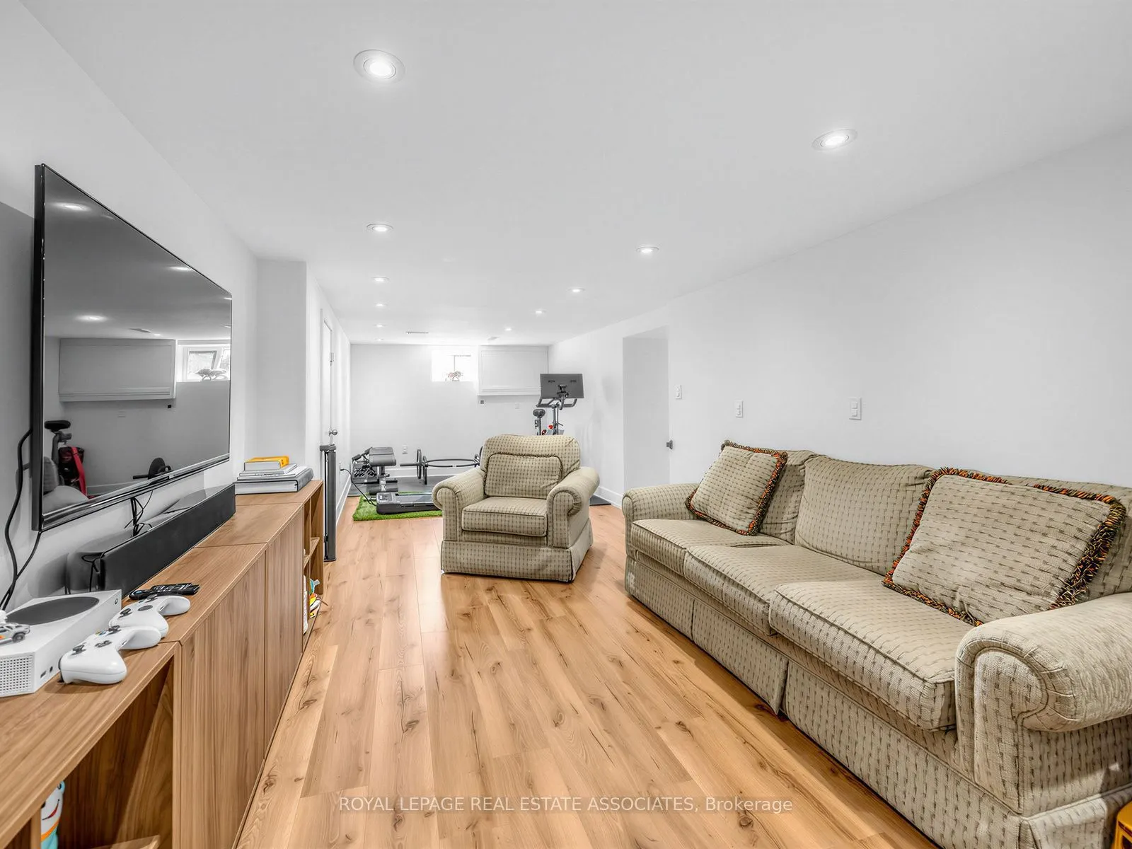 36 Jodphur Avenue
