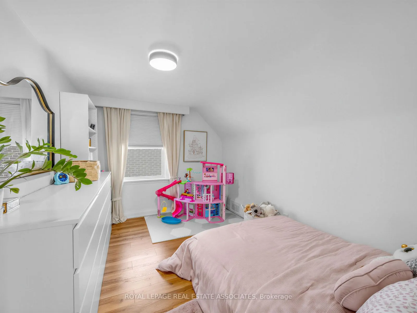 36 Jodphur Avenue