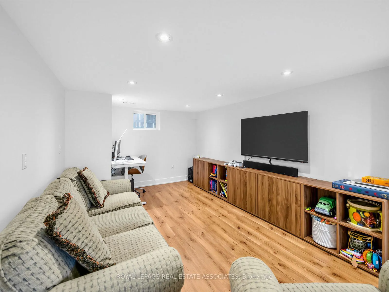 36 Jodphur Avenue