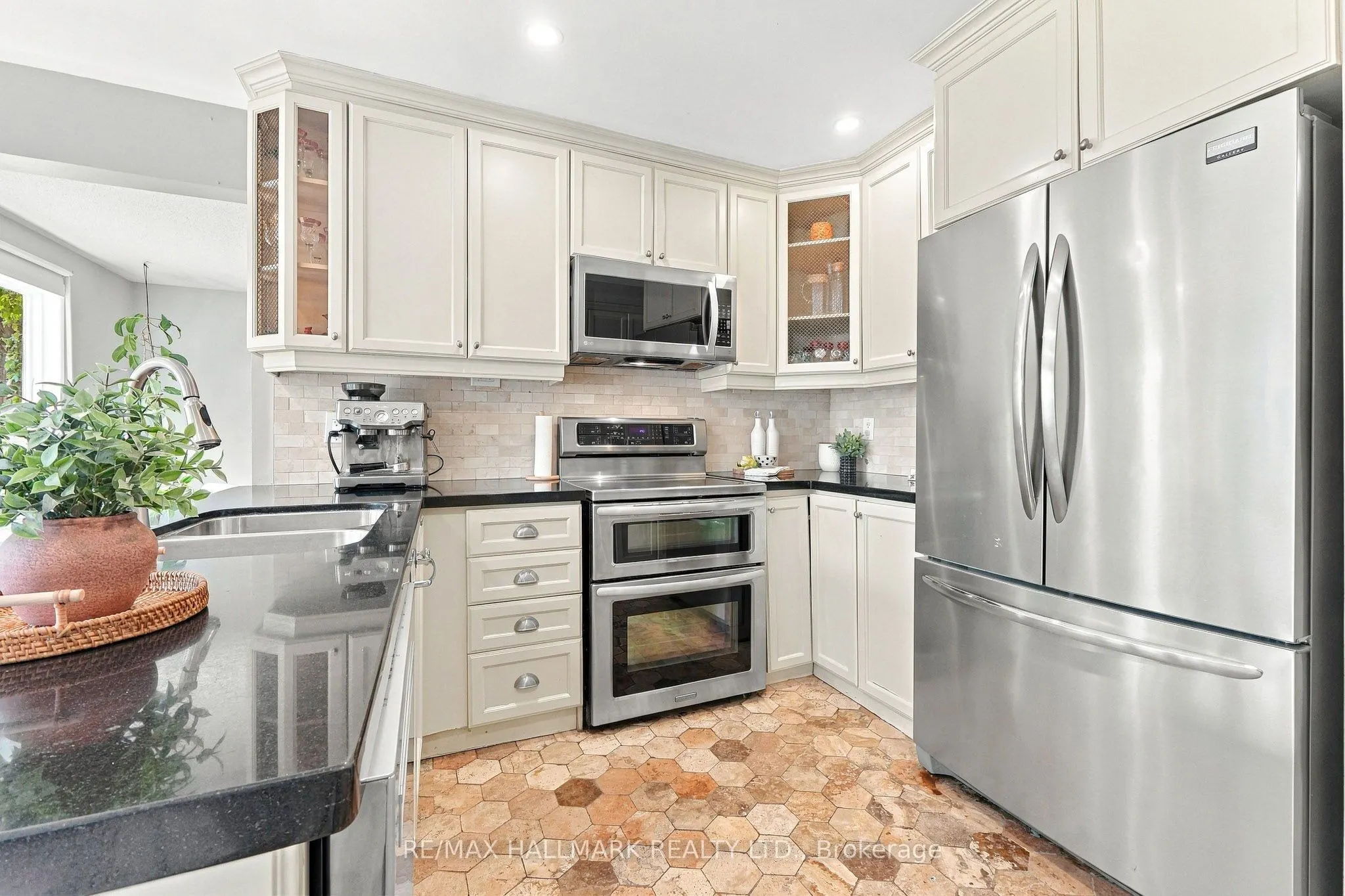 1246 Winterbourne Drive