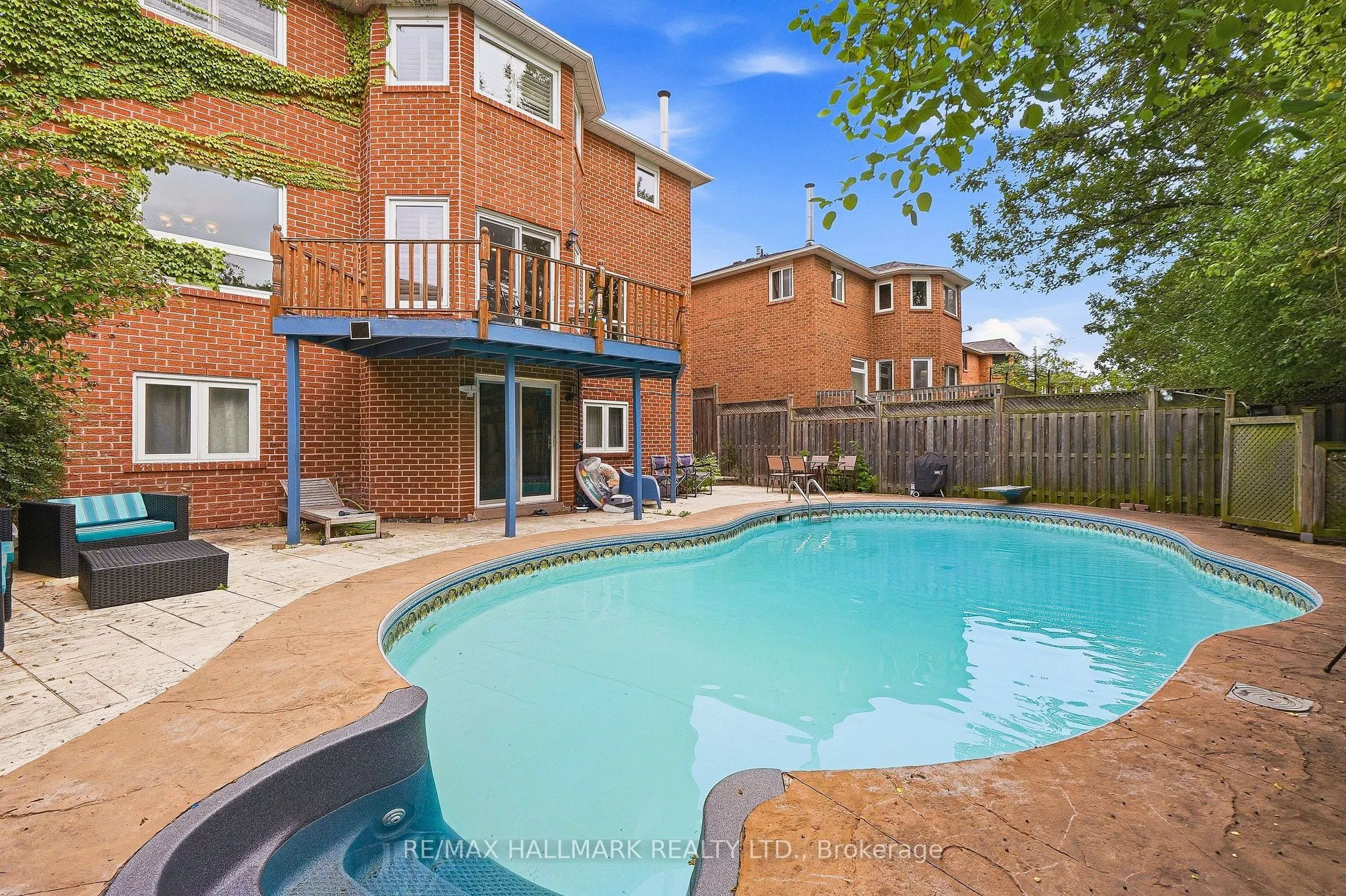 1246 Winterbourne Drive